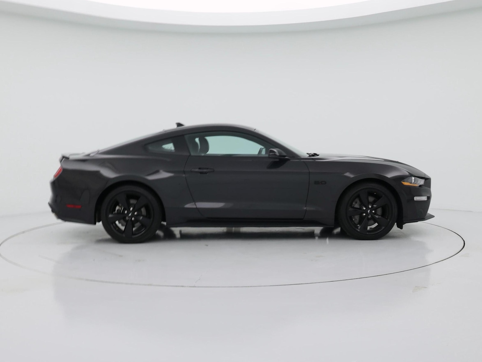 2022 Ford Mustang GT Premium - Photo 8