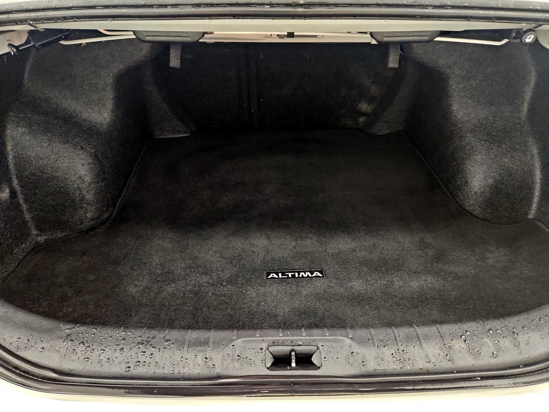 Thumbnail: 2024 Nissan Altima - 20