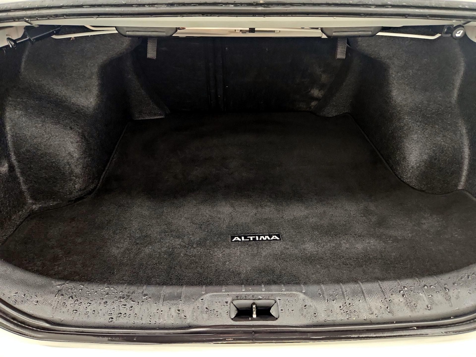 2024 Nissan Altima SR - Photo 21