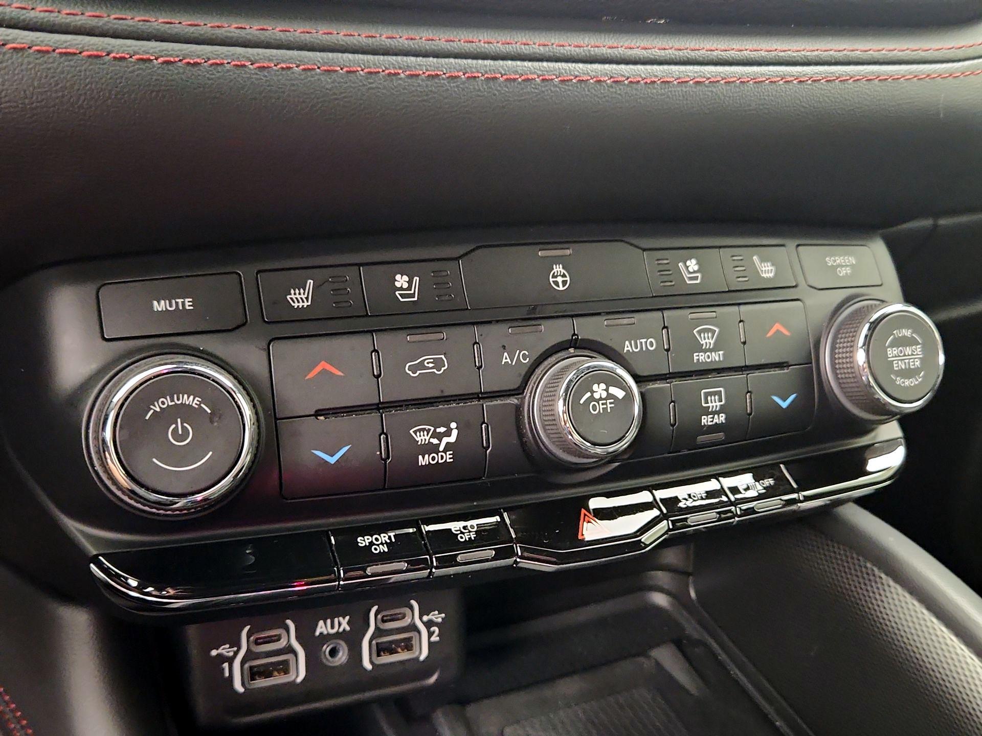 Thumbnail: 2024 Dodge Durango - 17