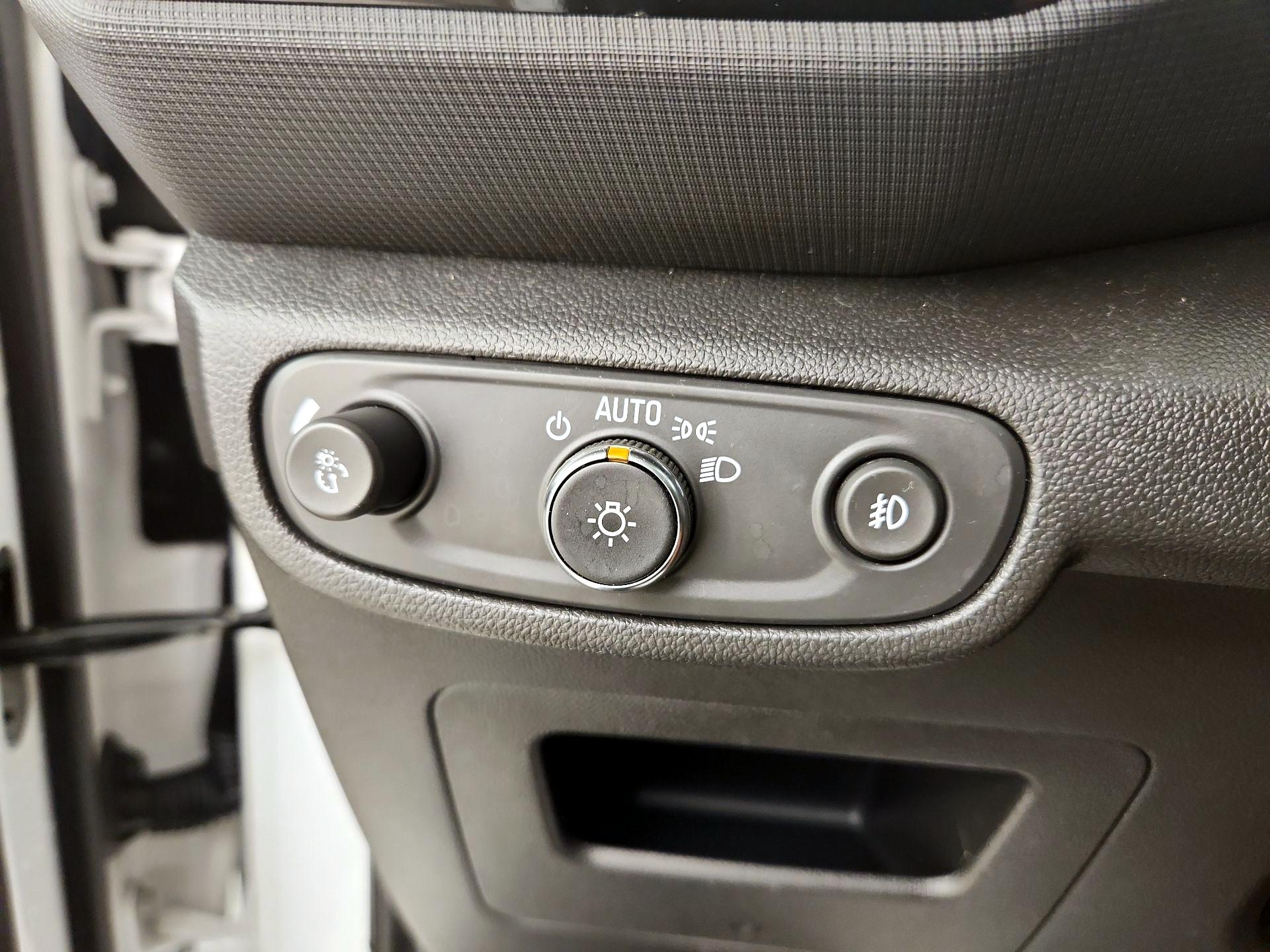 Thumbnail: 2022 Chevrolet TrailBlazer - 13