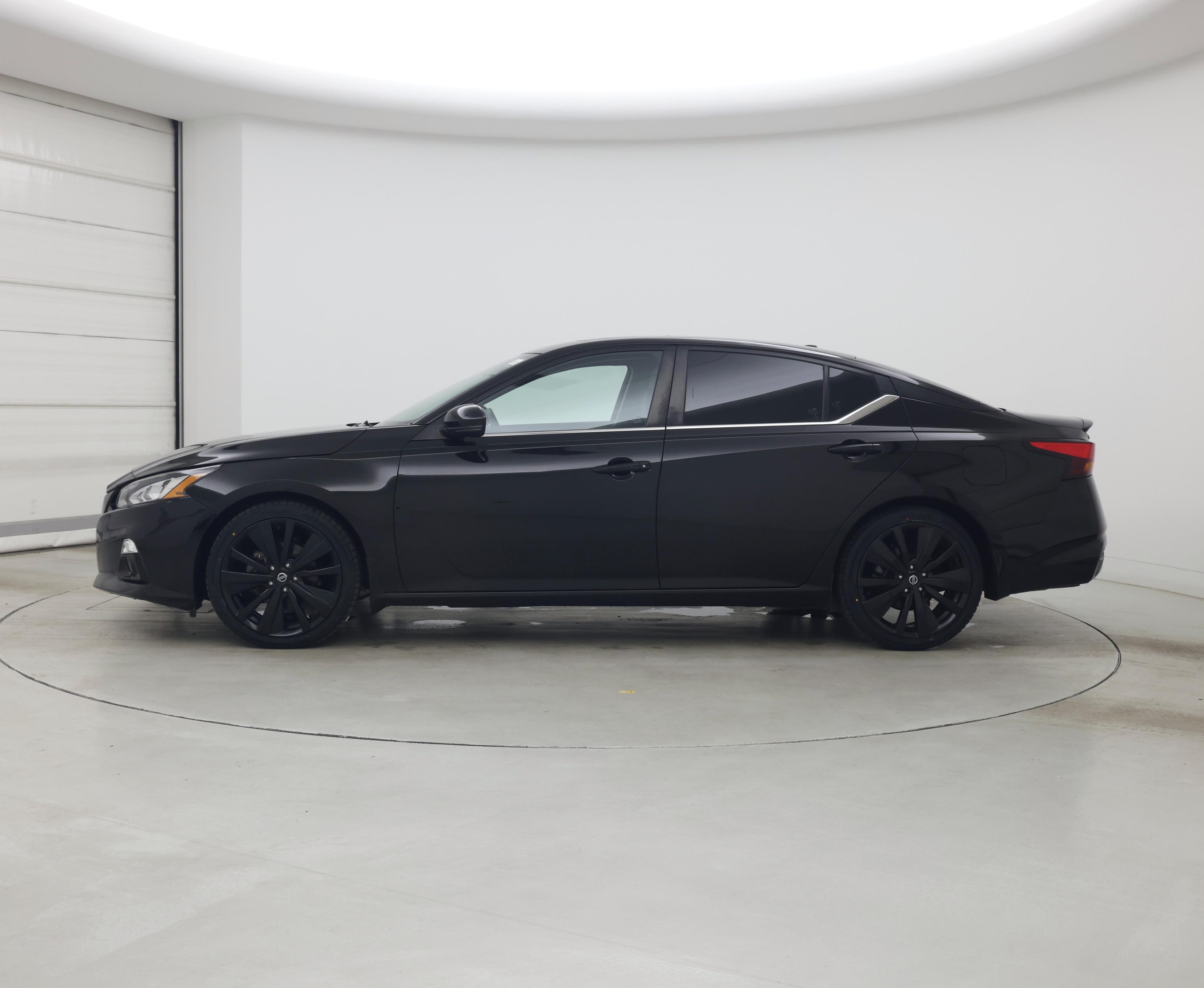 Thumbnail: 2022 Nissan Altima - 3