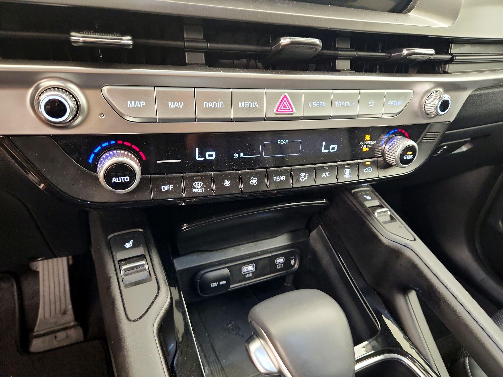 Thumbnail: 2025 Kia Telluride - 17