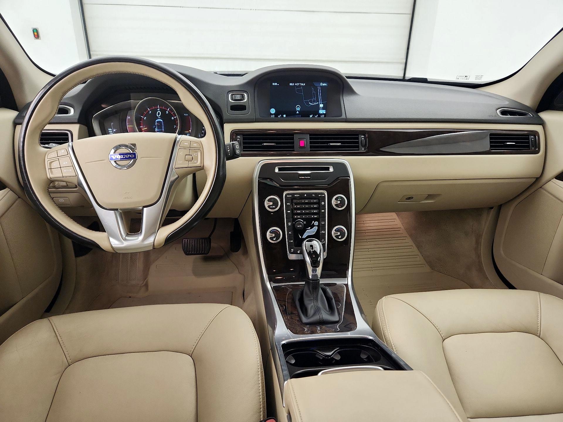 Thumbnail: 2016 Volvo XC70 - 9