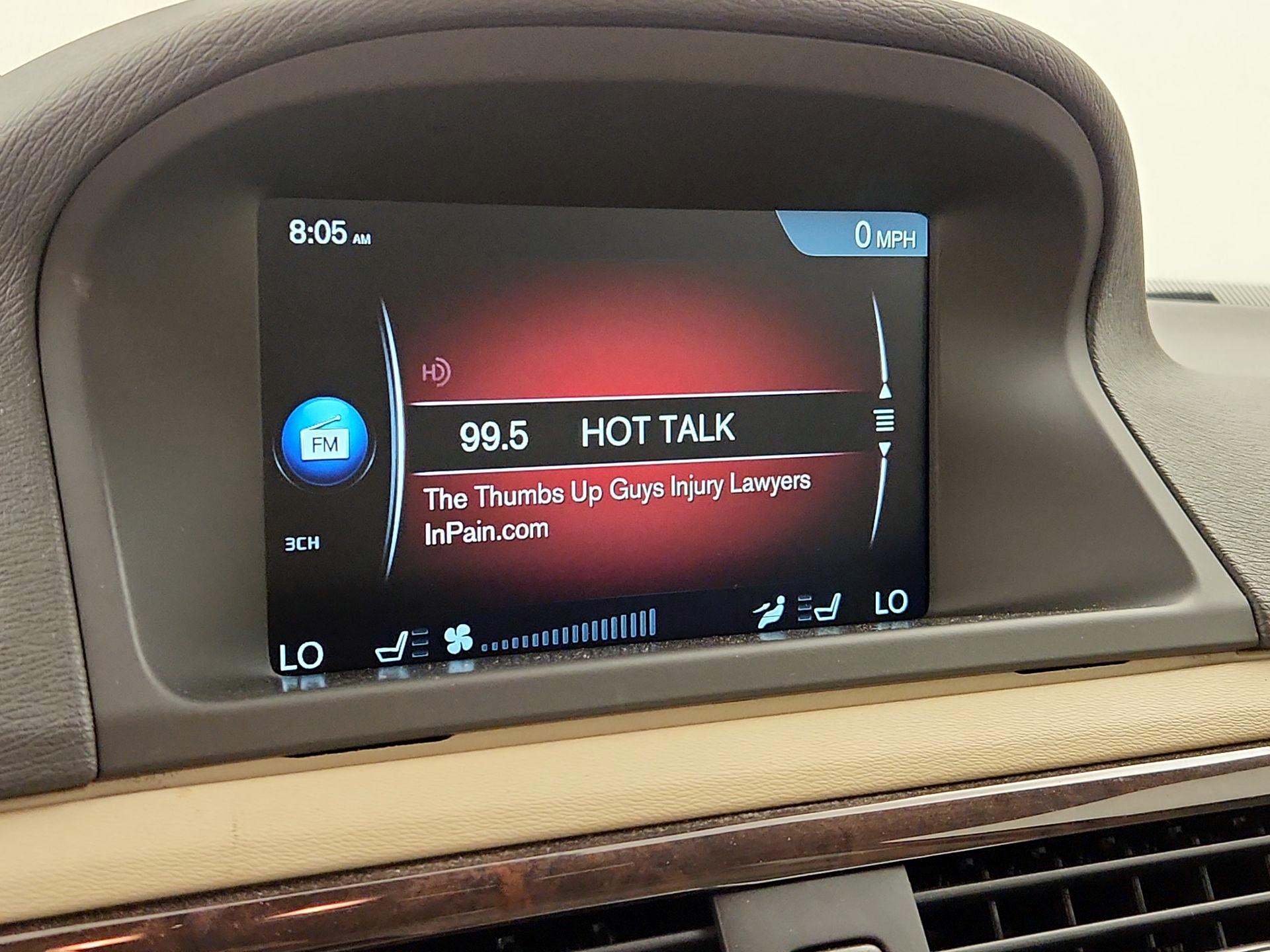 Thumbnail: 2016 Volvo XC70 - 16