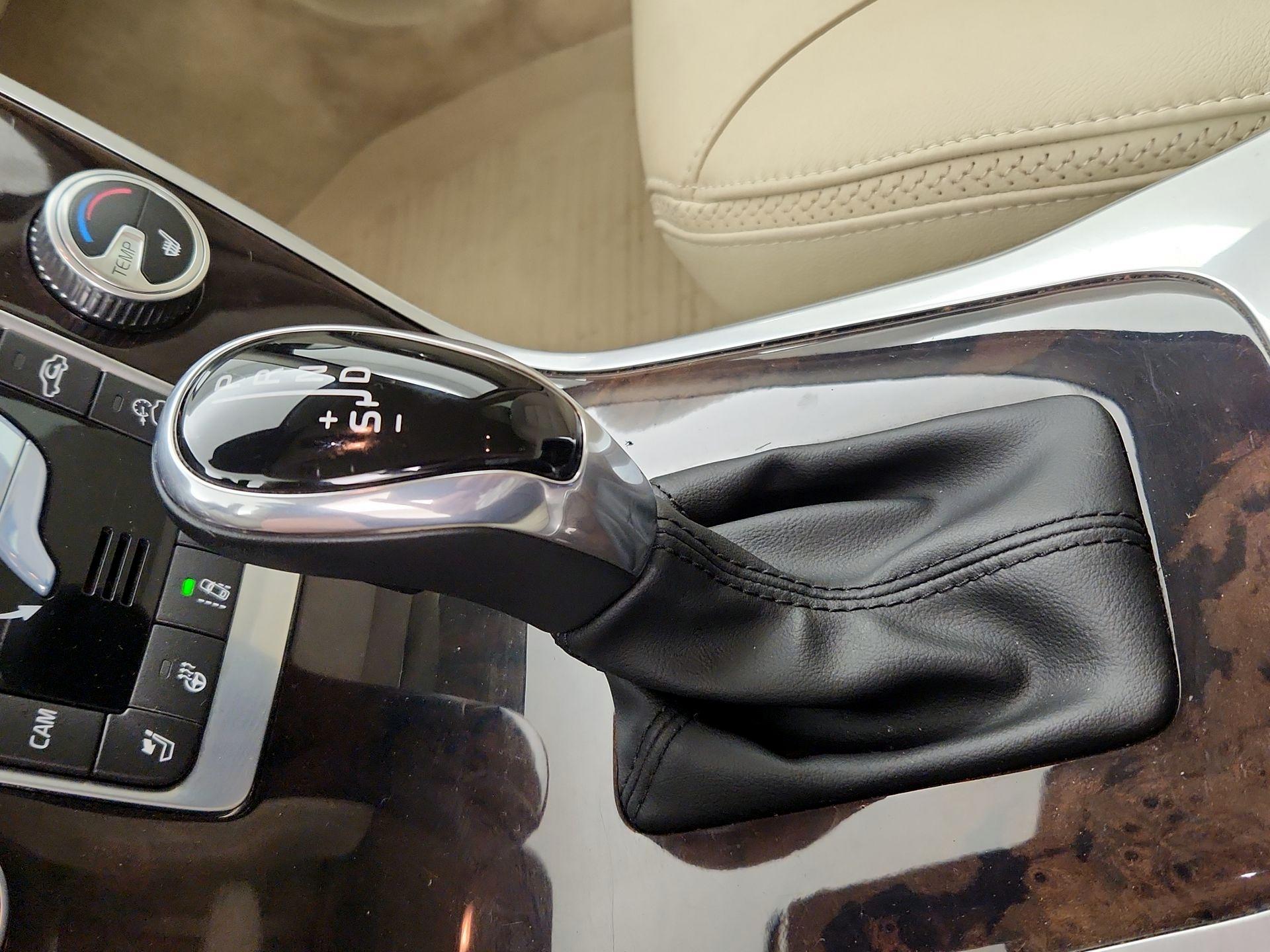 Thumbnail: 2016 Volvo XC70 - 18