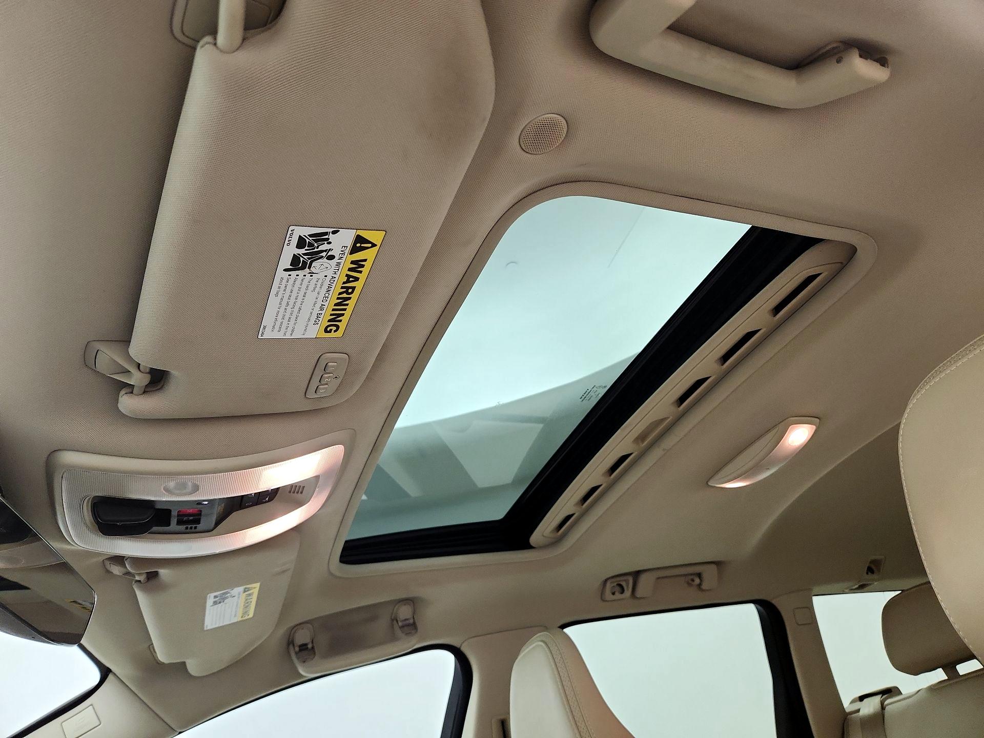 Thumbnail: 2016 Volvo XC70 - 20