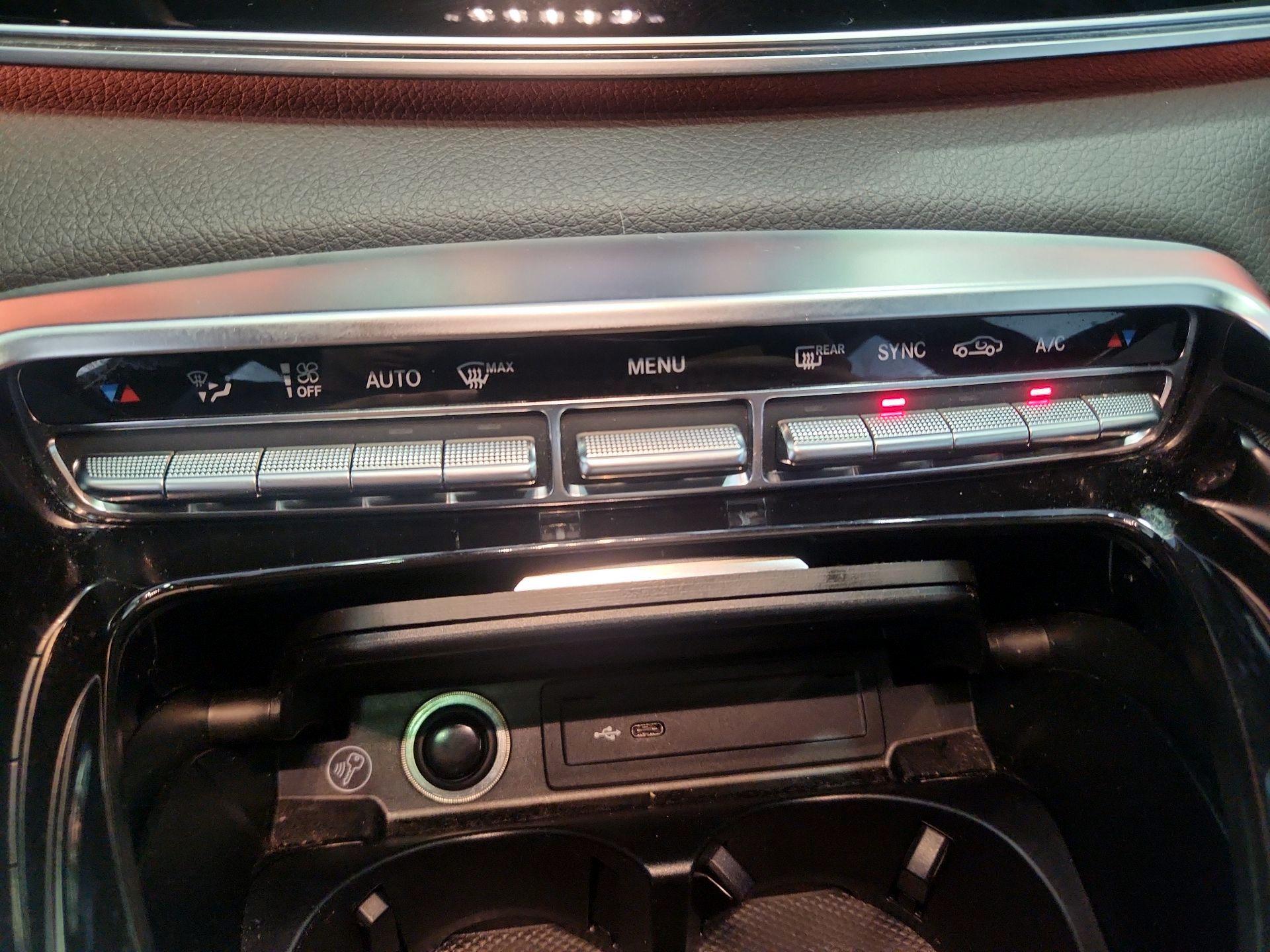 Thumbnail: 2022 Mercedes-Benz AMG GT - 16