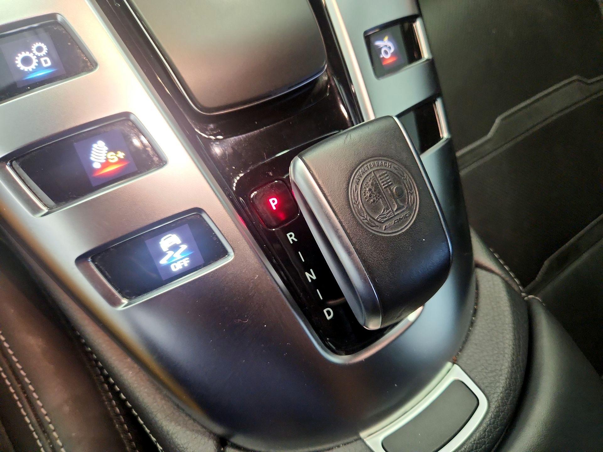 Thumbnail: 2022 Mercedes-Benz AMG GT - 17