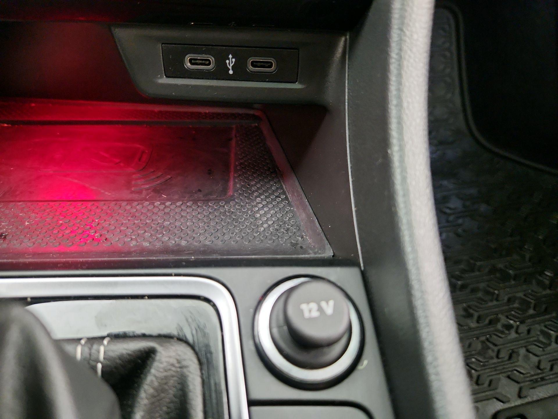 Thumbnail: 2021 Volkswagen Jetta - 18