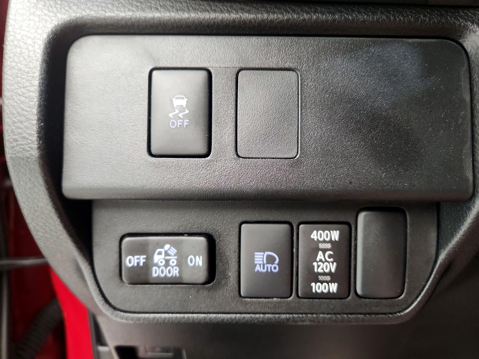 Thumbnail: 2023 Toyota Tacoma - 13