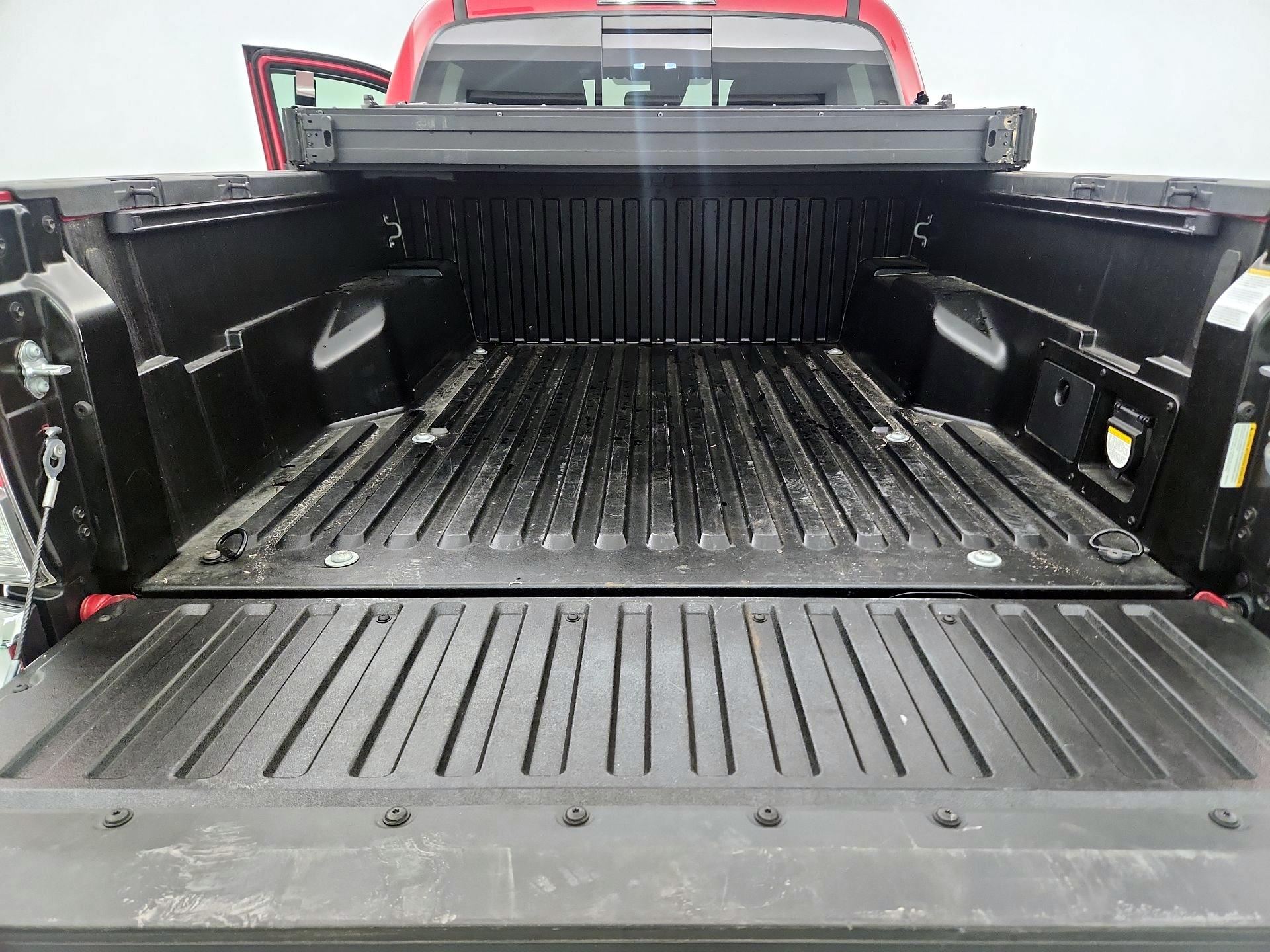 Thumbnail: 2023 Toyota Tacoma - 20