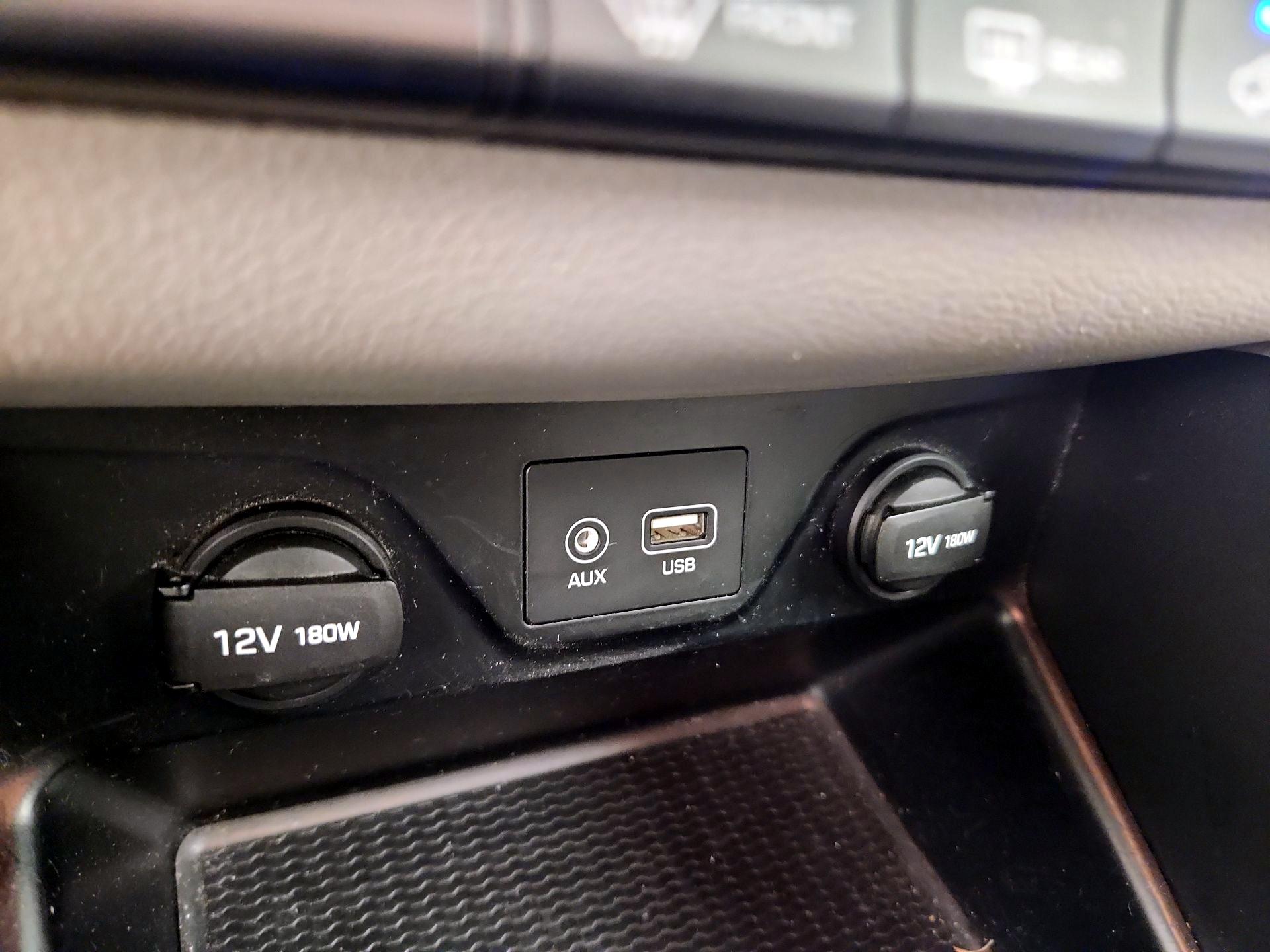 Thumbnail: 2016 Hyundai Tucson - 18