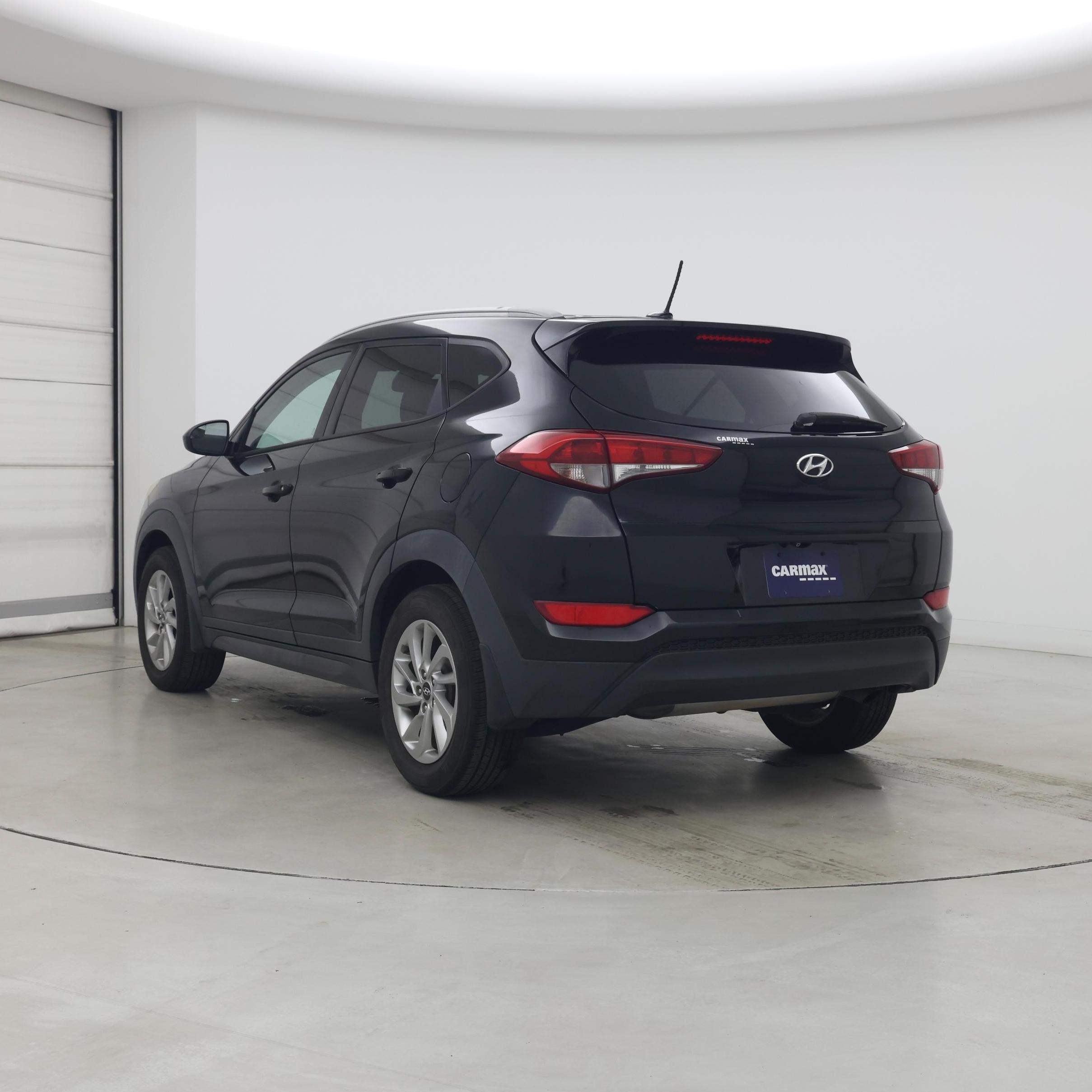Thumbnail: 2016 Hyundai Tucson - 2