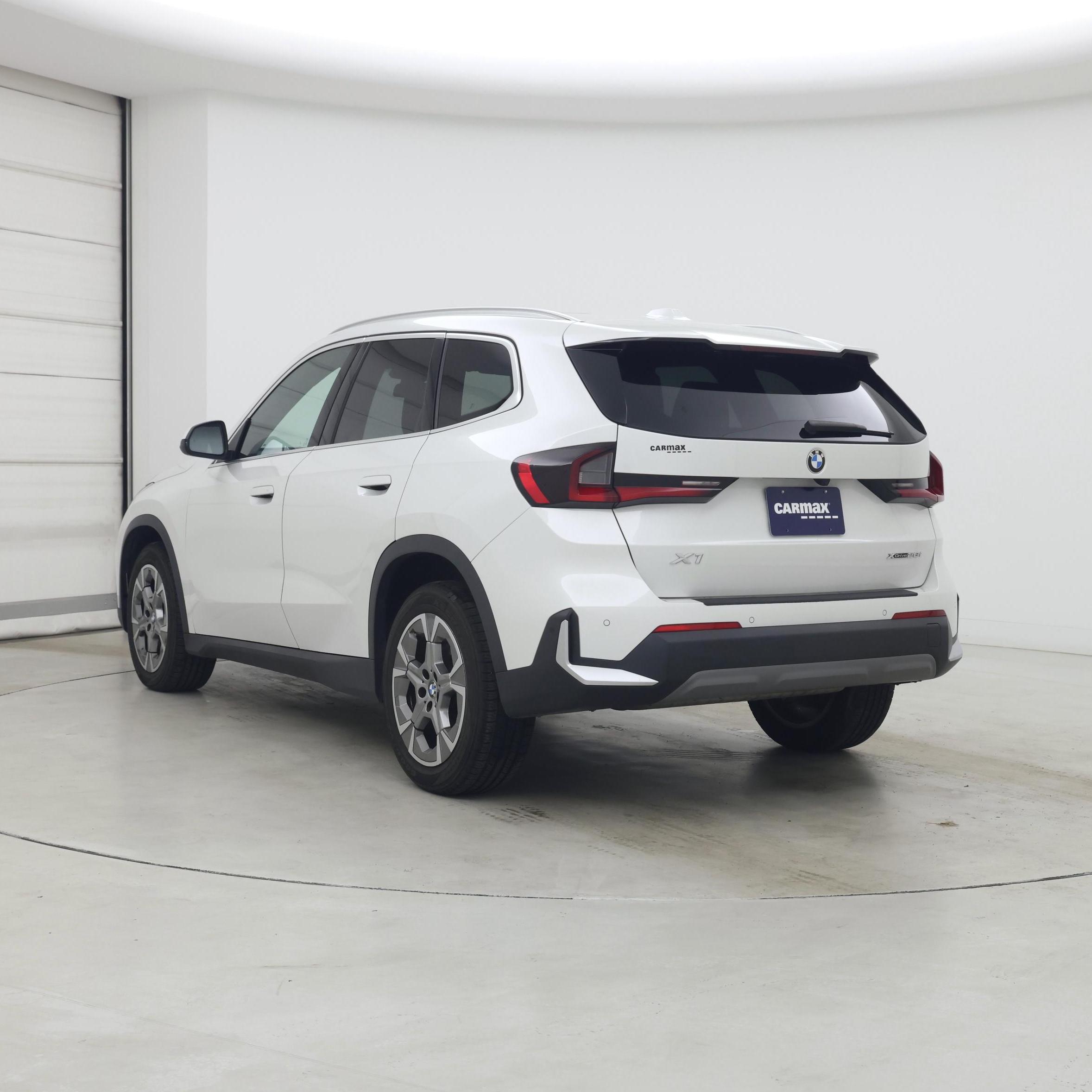 Thumbnail: 2023 BMW X1 - 2