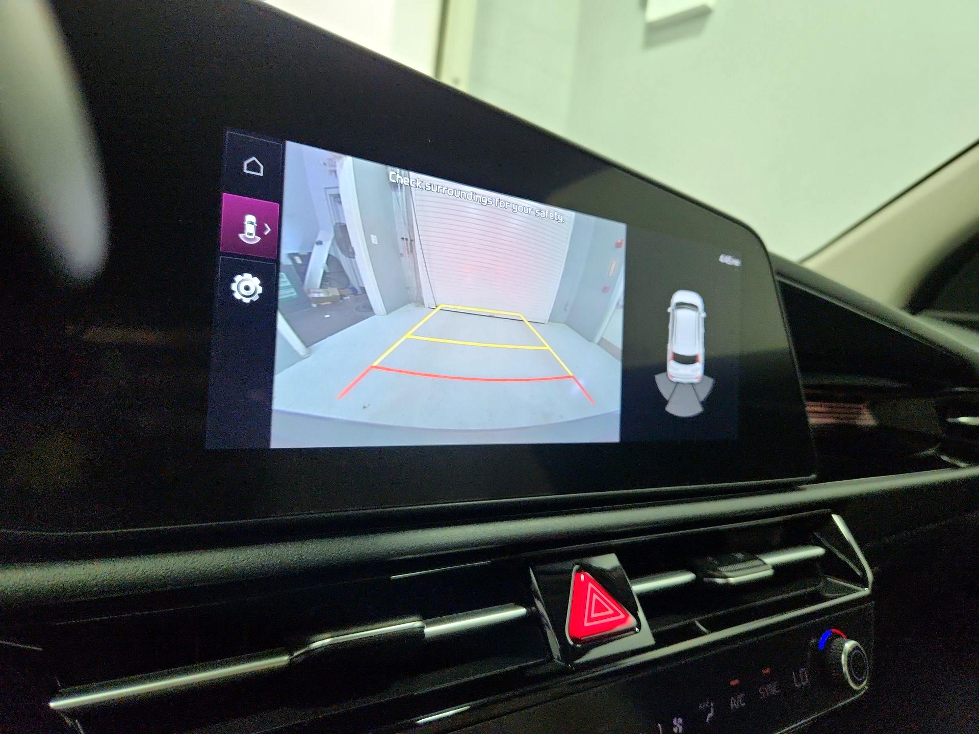 Thumbnail: 2024 Kia Niro - 14