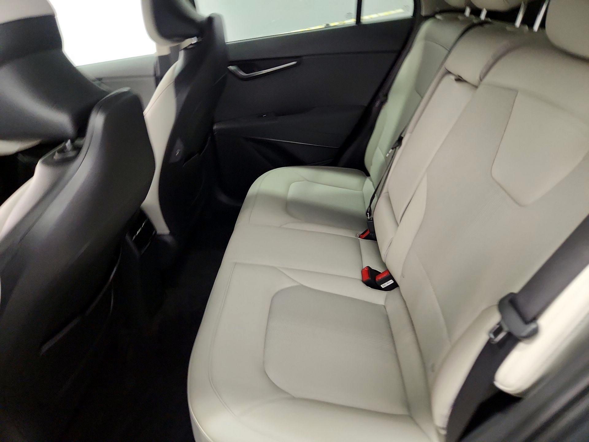 Thumbnail: 2024 Kia Niro - 19