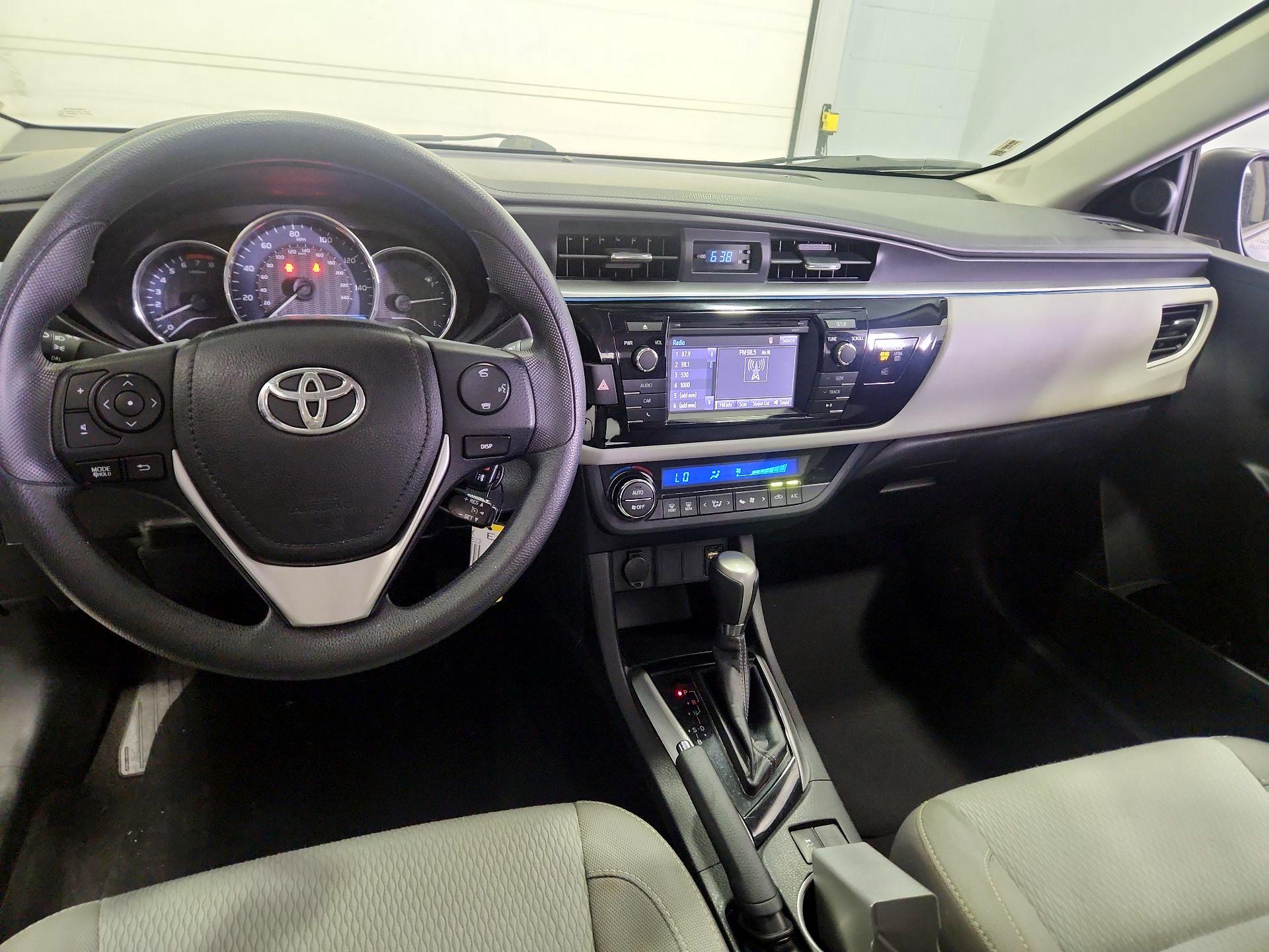 Thumbnail: 2016 Toyota Corolla - 9