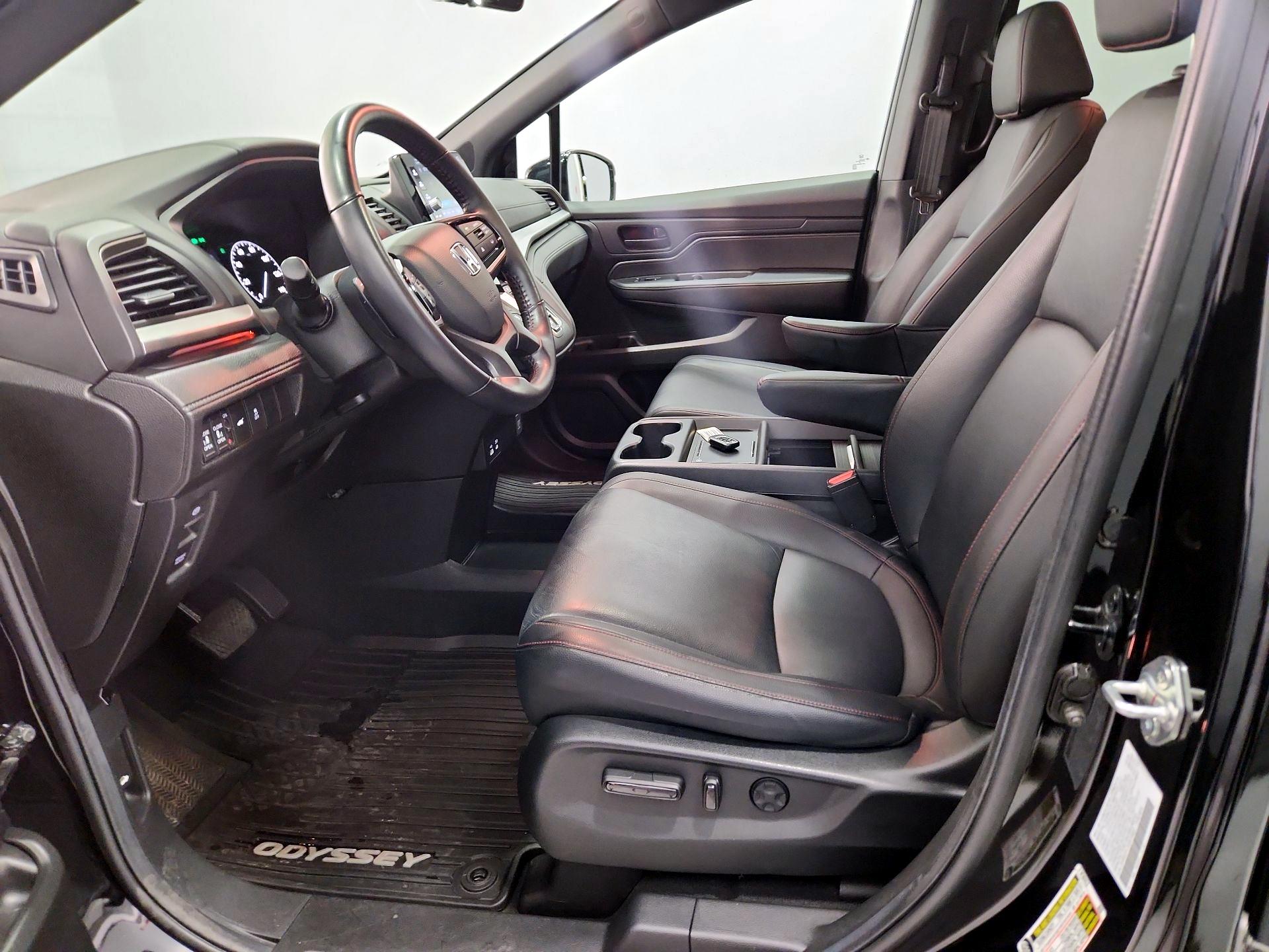 Thumbnail: 2025 Honda Odyssey - 11