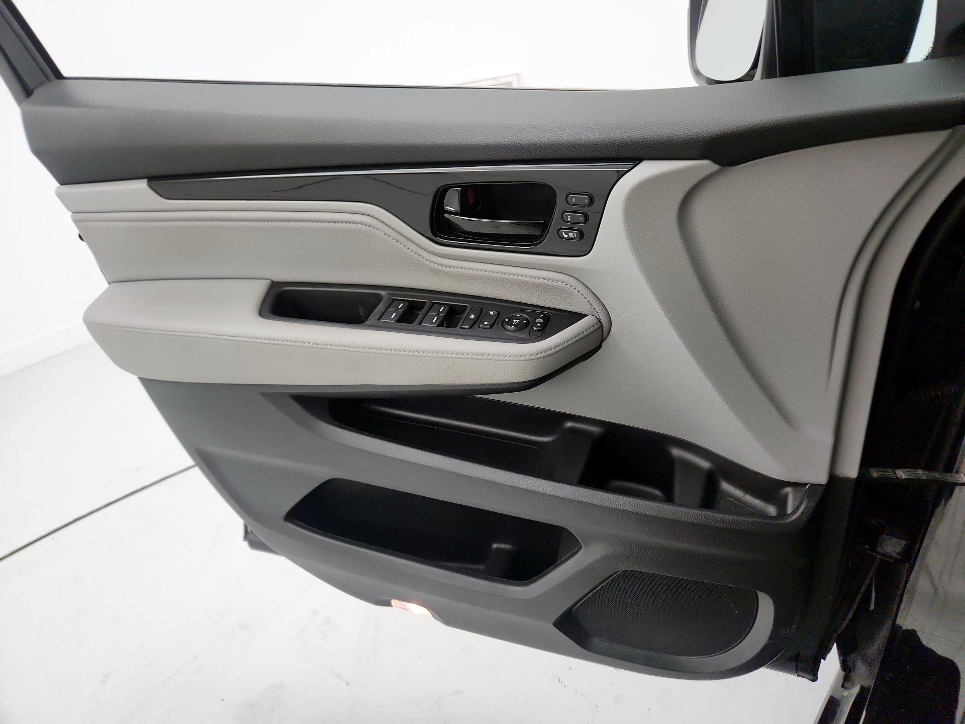 Thumbnail: 2022 Honda Odyssey - 12