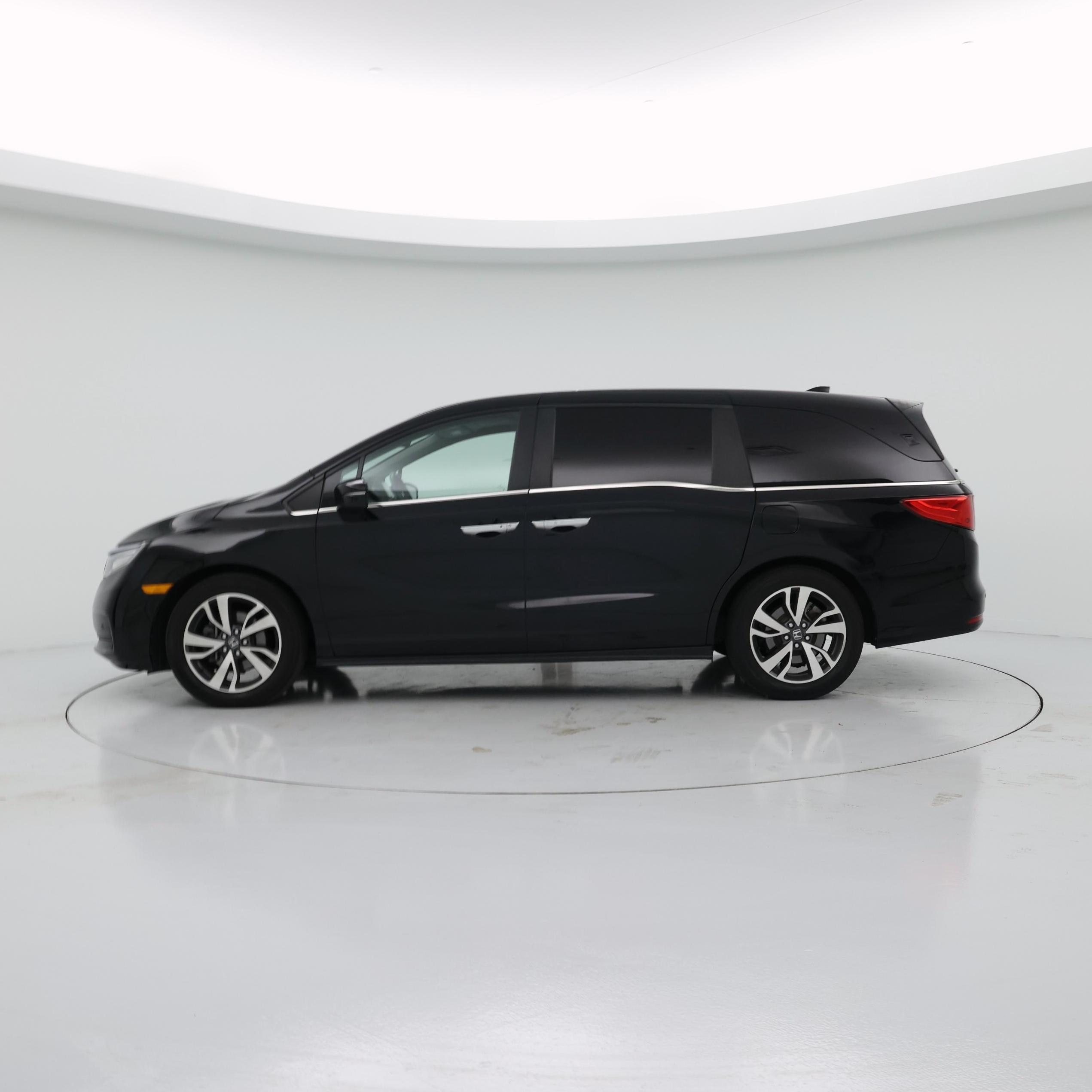 Thumbnail: 2022 Honda Odyssey - 3