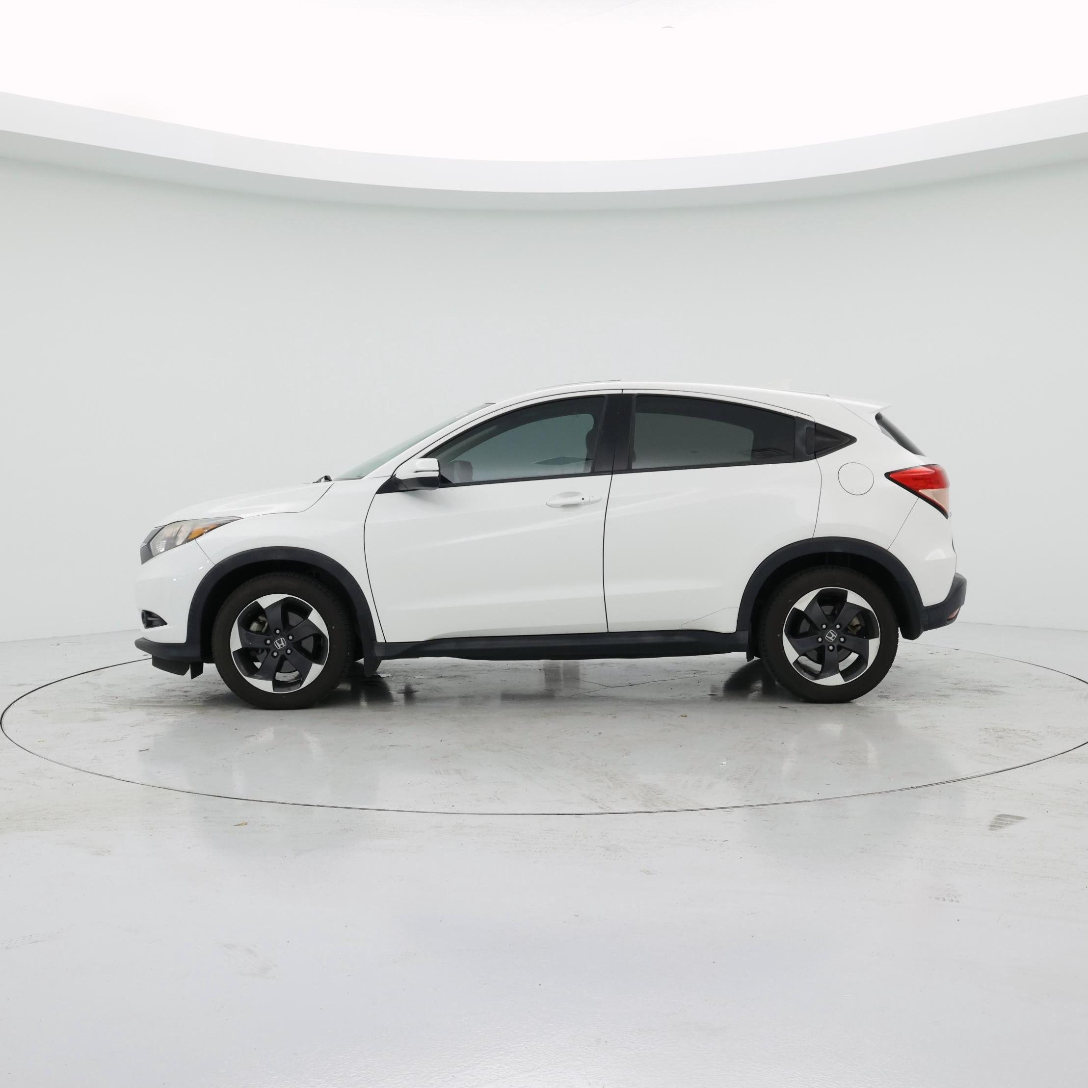 Thumbnail: 2018 Honda HR-V - 3