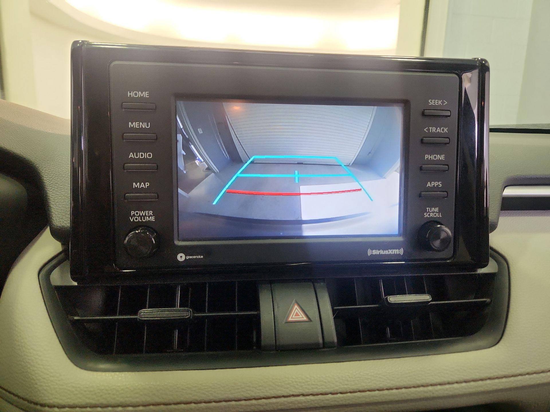 Thumbnail: 2021 Toyota RAV4 - 14