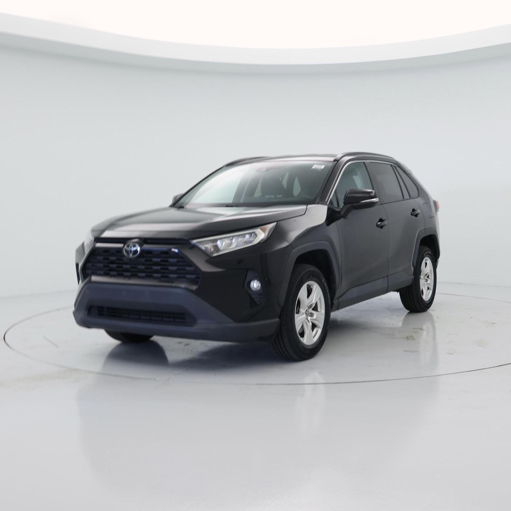 Thumbnail: 2021 Toyota RAV4 - 4