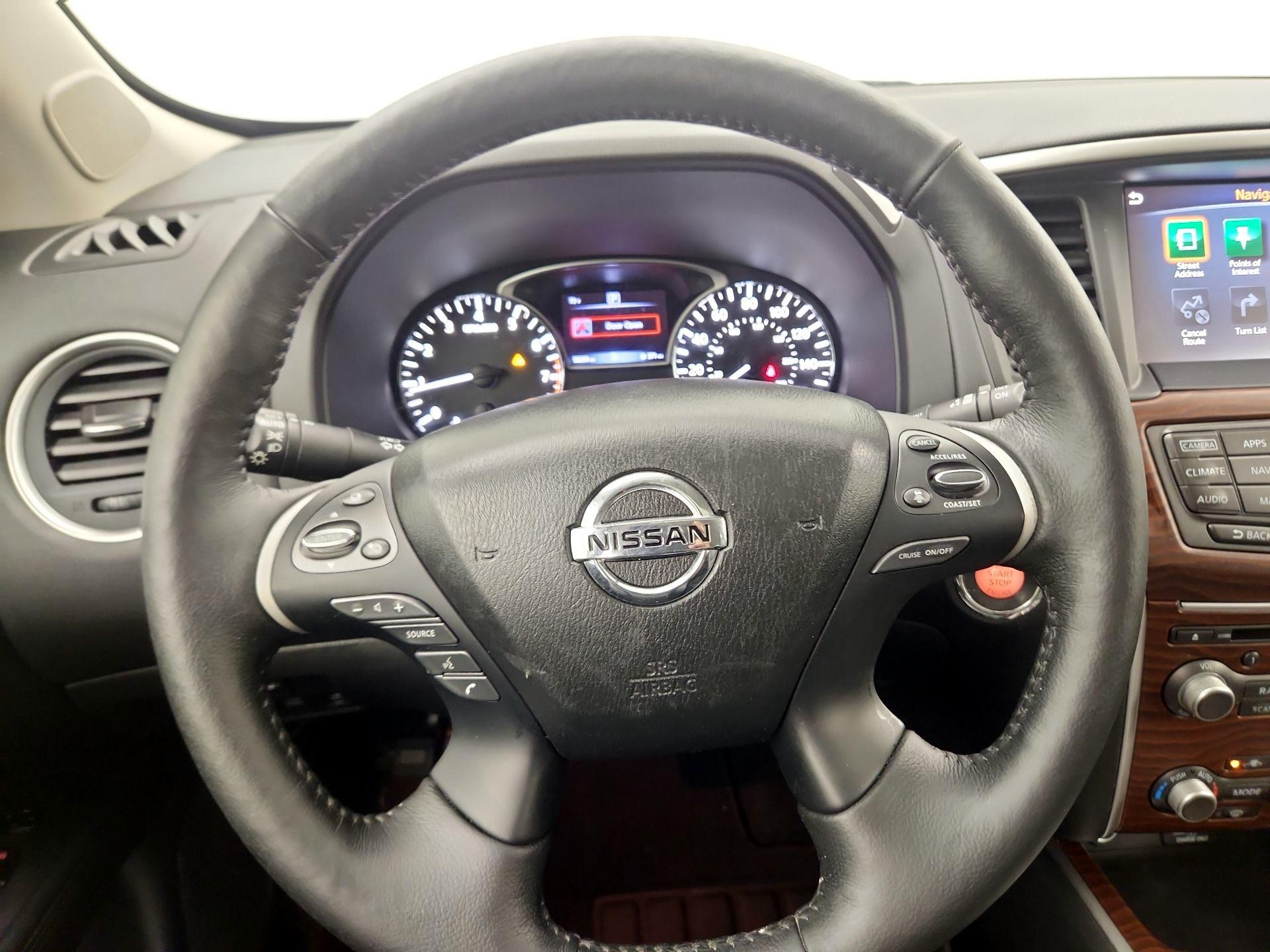 Thumbnail: 2019 Nissan Pathfinder - 10