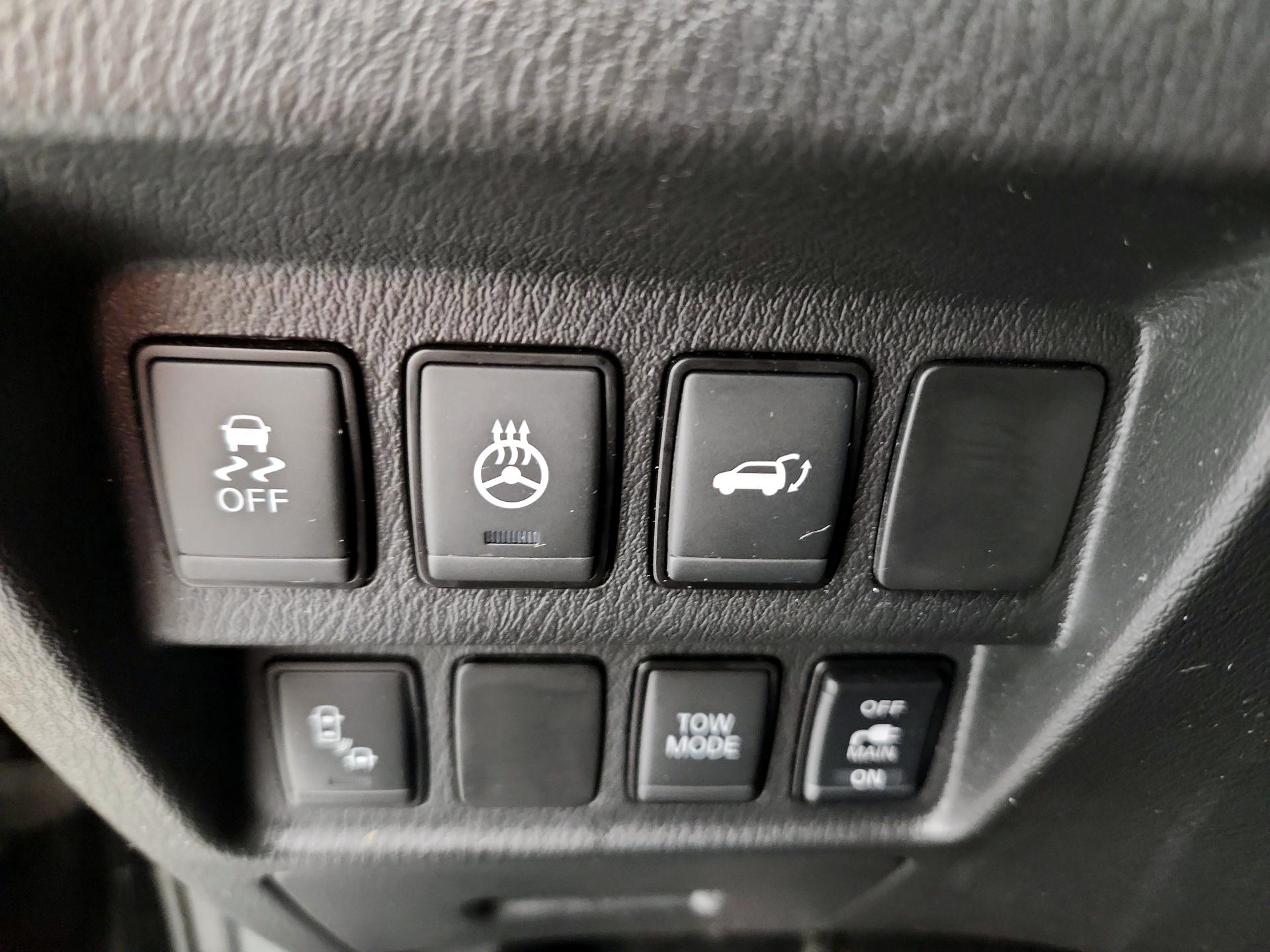 Thumbnail: 2019 Nissan Pathfinder - 13