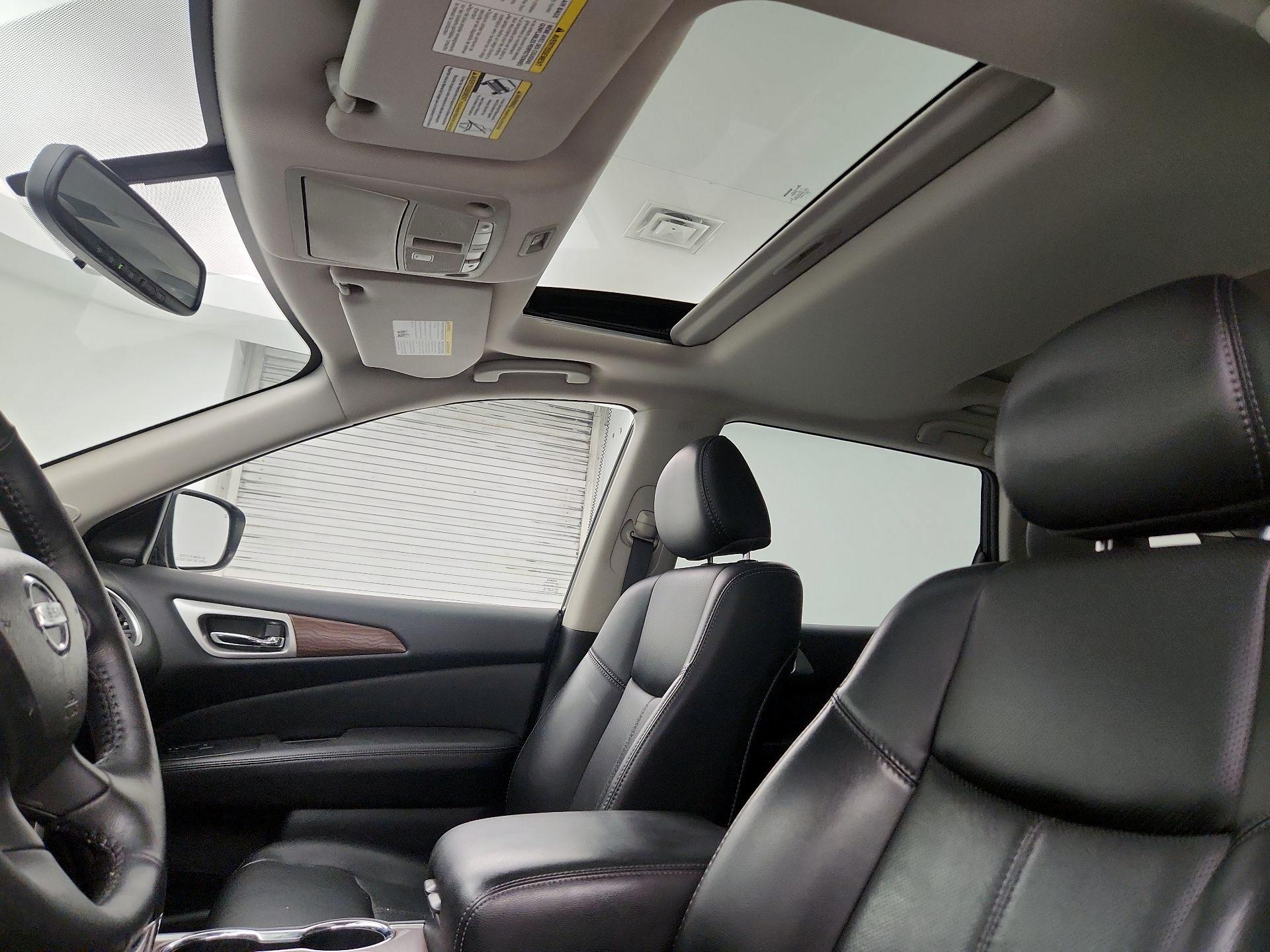 Thumbnail: 2019 Nissan Pathfinder - 20