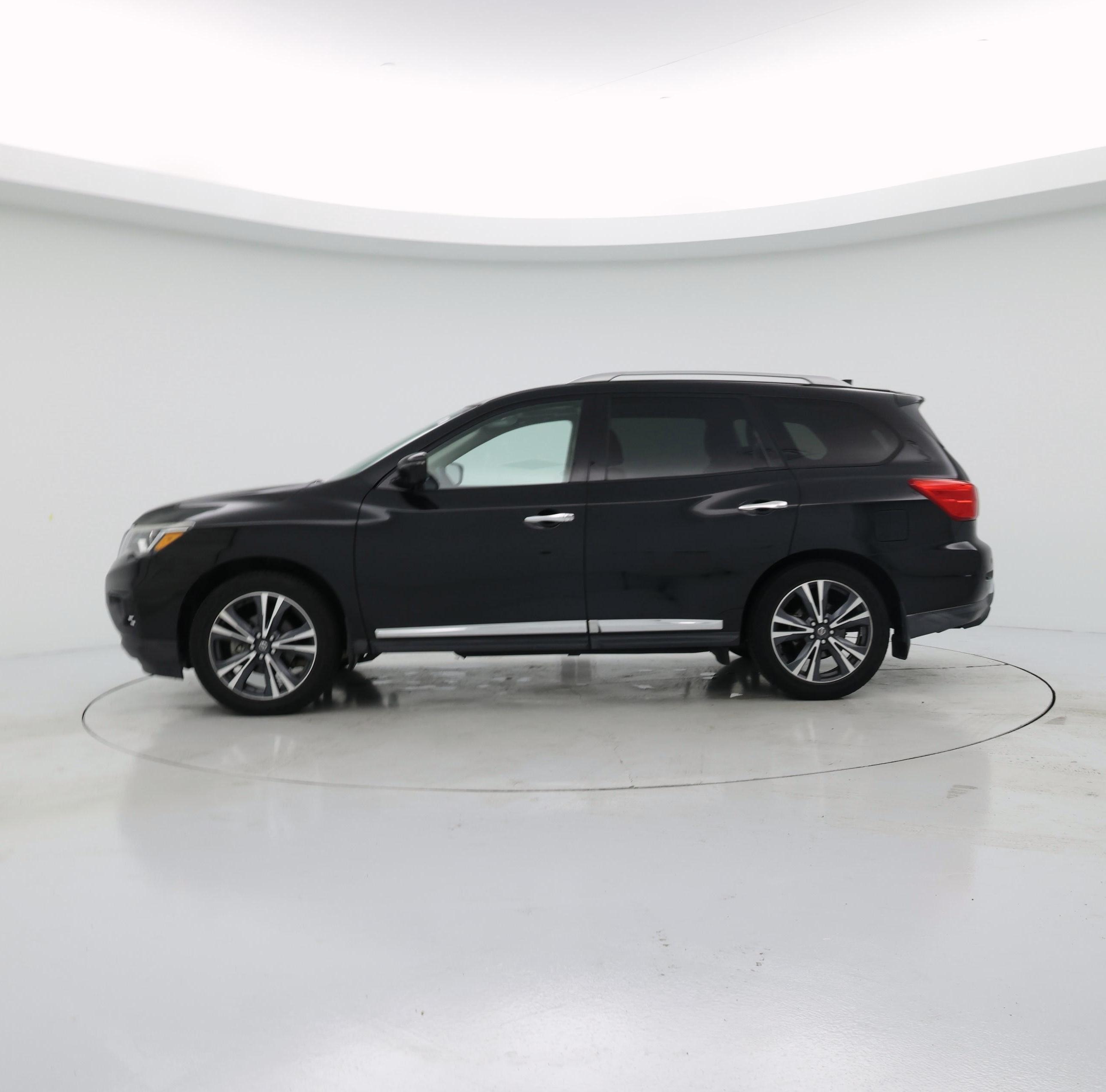 Thumbnail: 2019 Nissan Pathfinder - 3