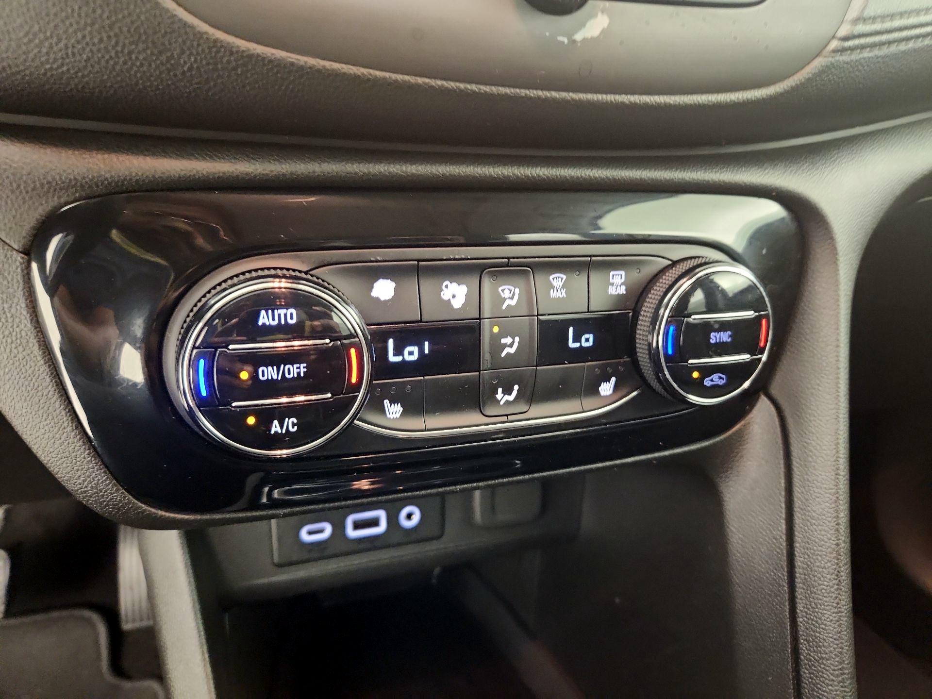 Thumbnail: 2020 Buick Encore GX - 16