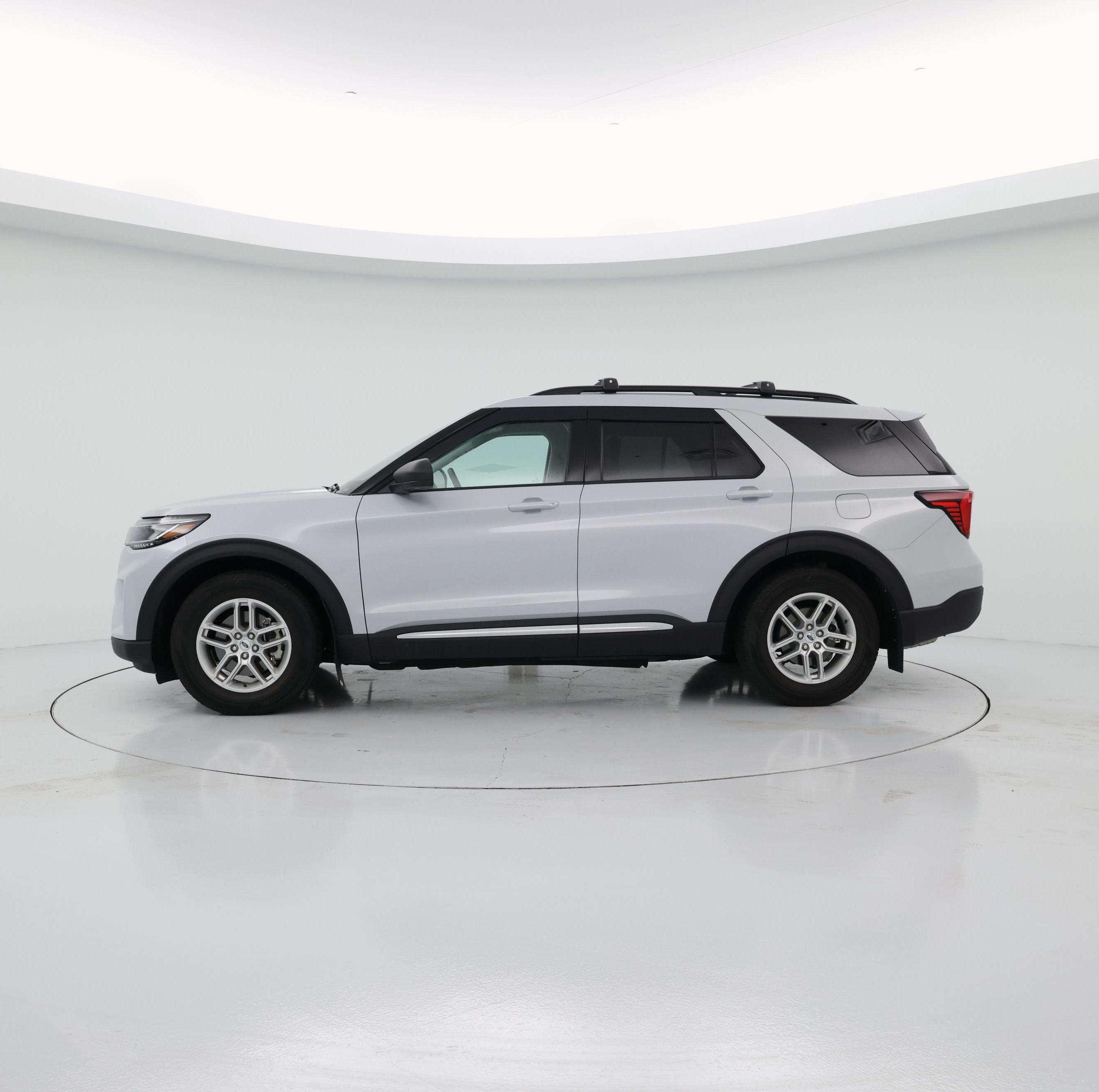 Thumbnail: 2025 Ford Explorer - 3