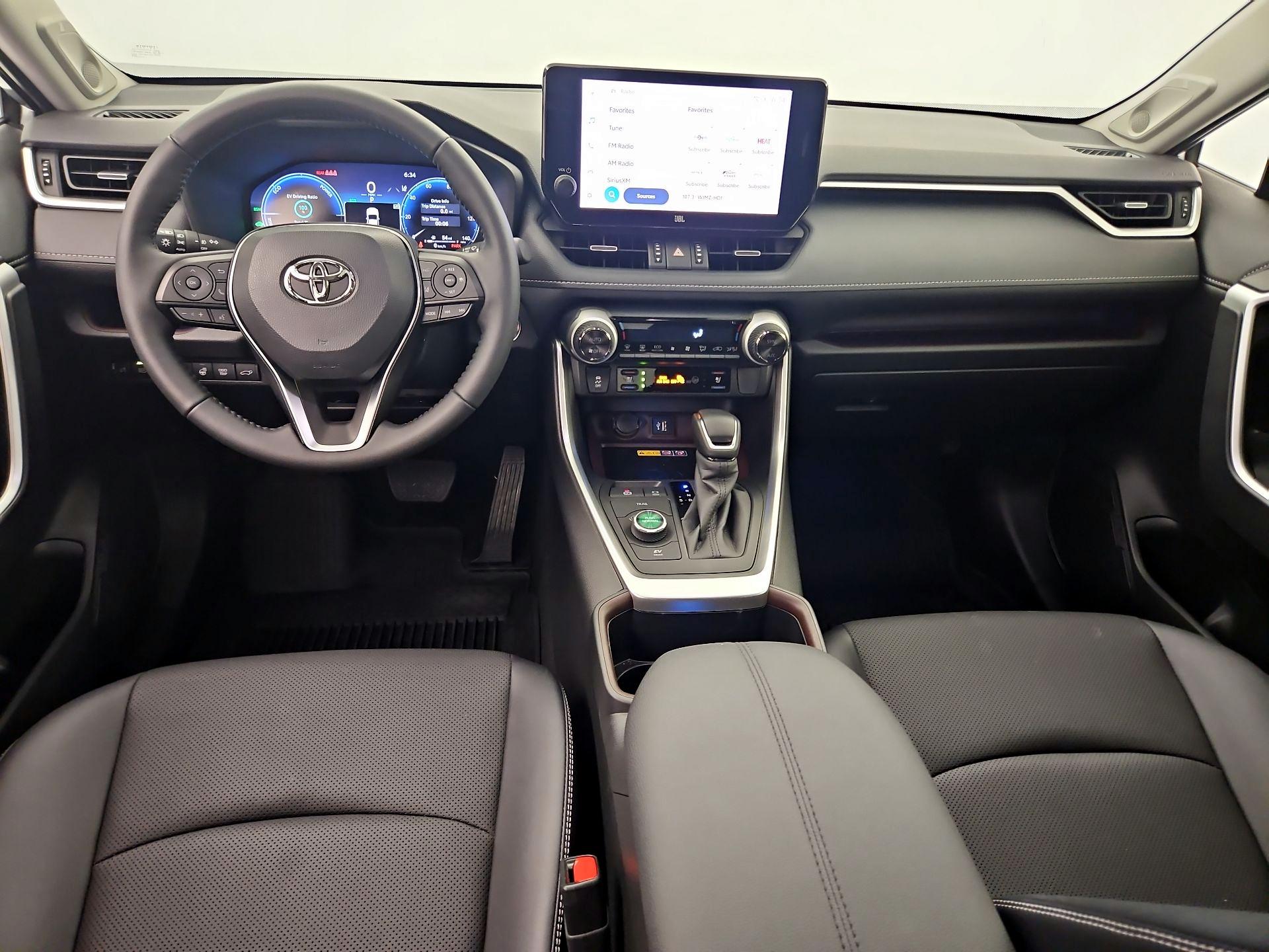 Thumbnail: 2025 Toyota RAV4 - 9