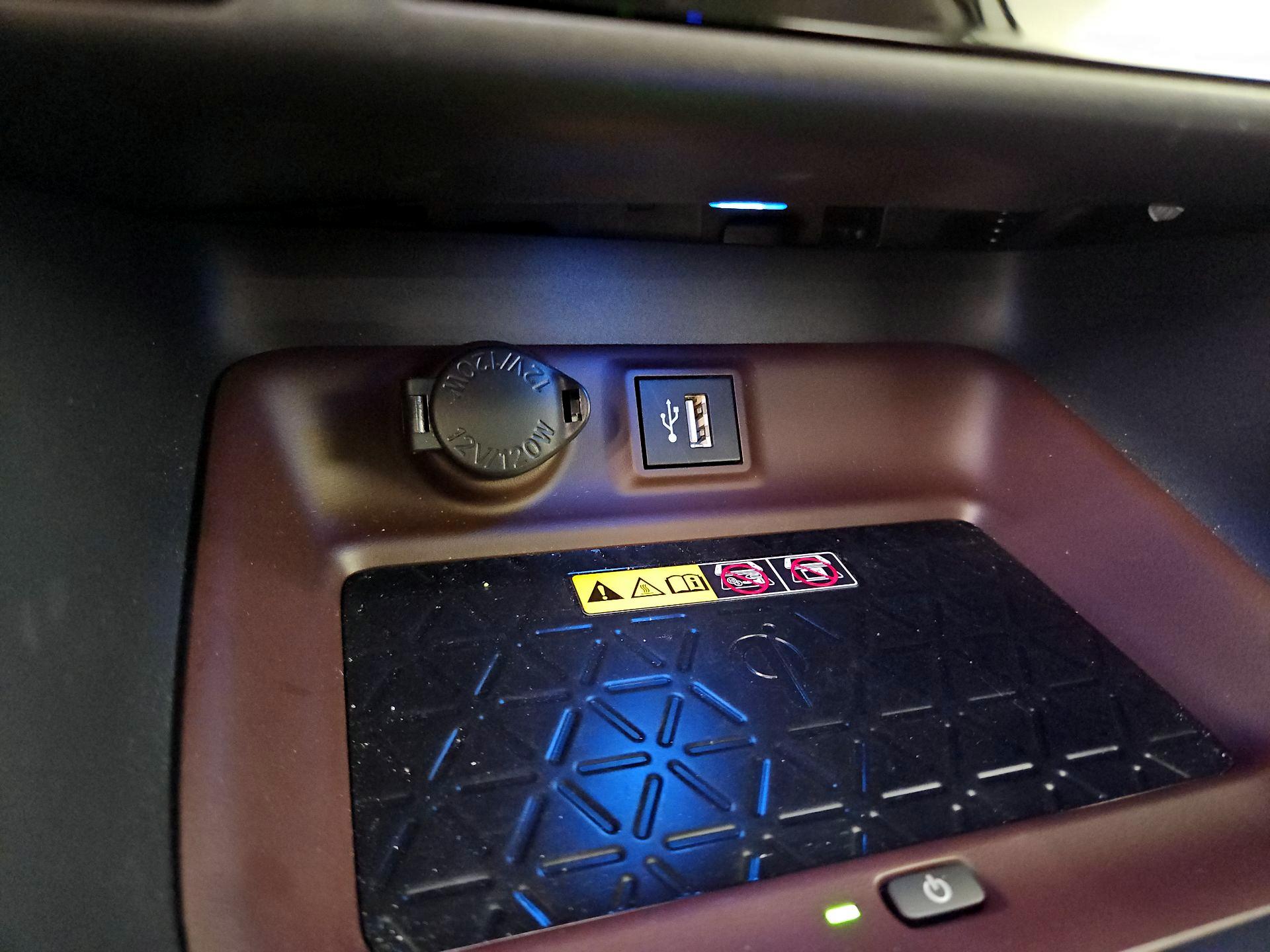 Thumbnail: 2025 Toyota RAV4 - 18