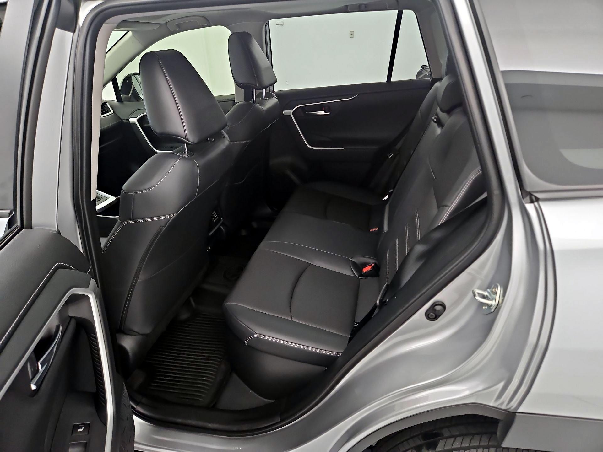 Thumbnail: 2025 Toyota RAV4 - 20