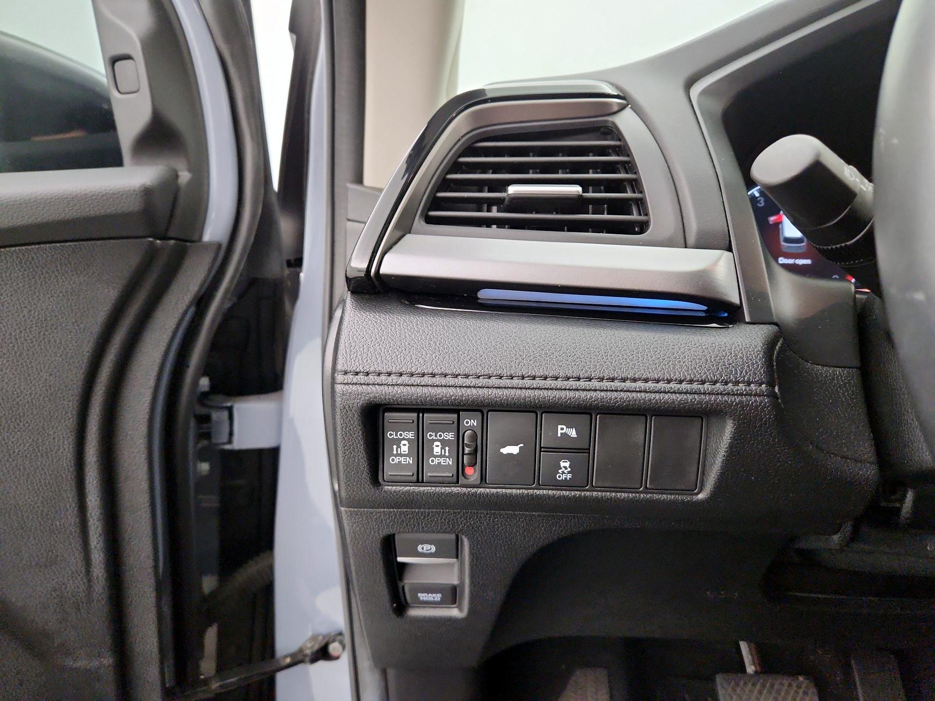 Thumbnail: 2025 Honda Odyssey - 13