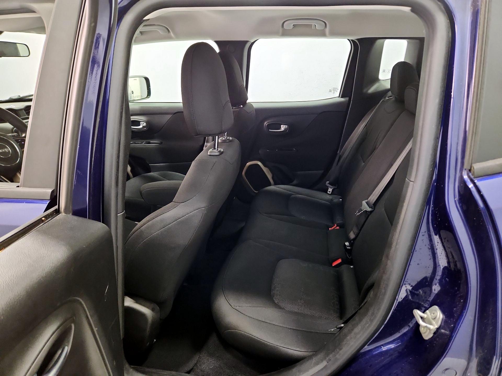 Thumbnail: 2017 Jeep Renegade - 18