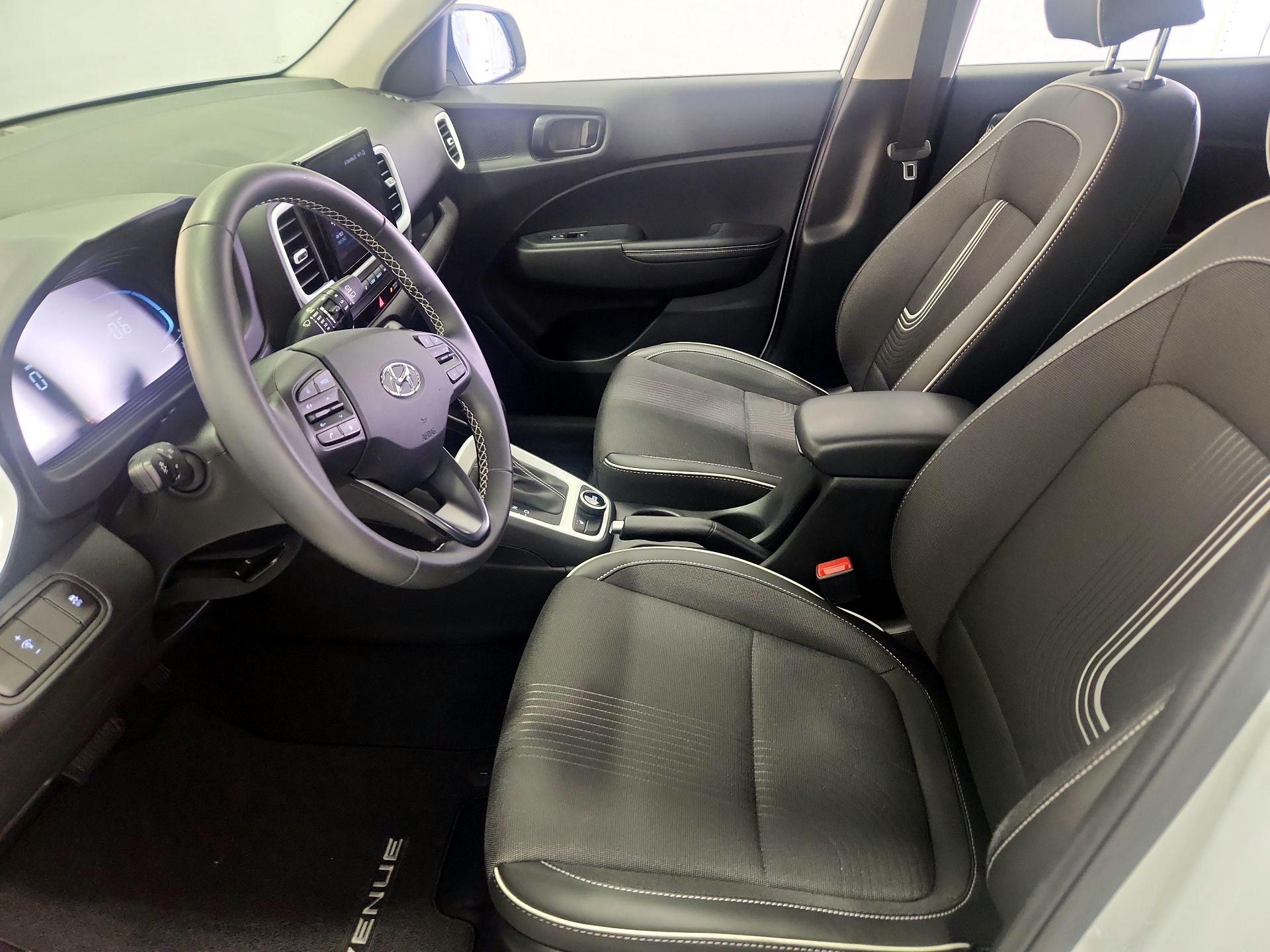 Thumbnail: 2025 Hyundai Venue - 11