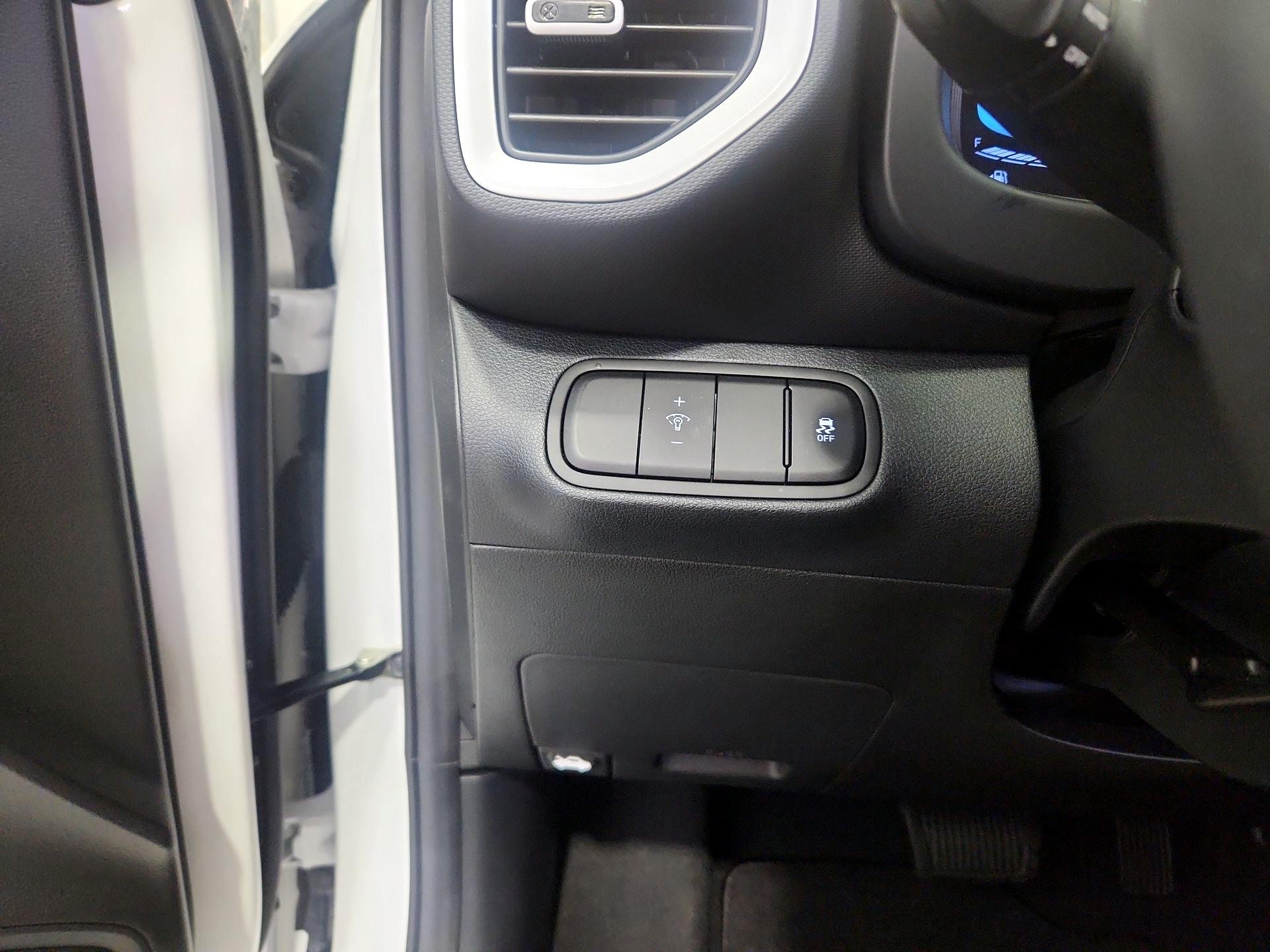 Thumbnail: 2025 Hyundai Venue - 13