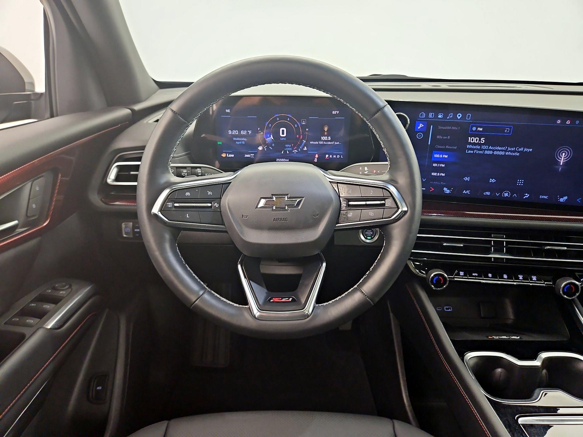 Thumbnail: 2024 Chevrolet Traverse - 10