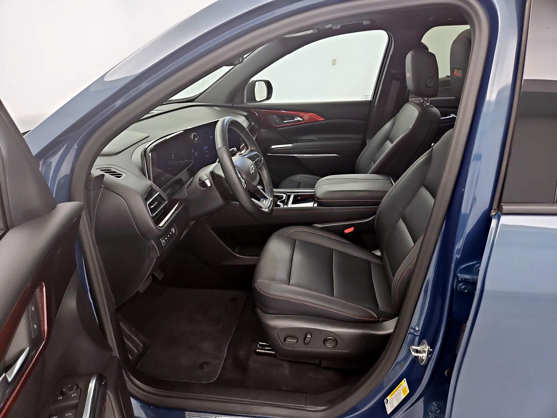 Thumbnail: 2024 Chevrolet Traverse - 11