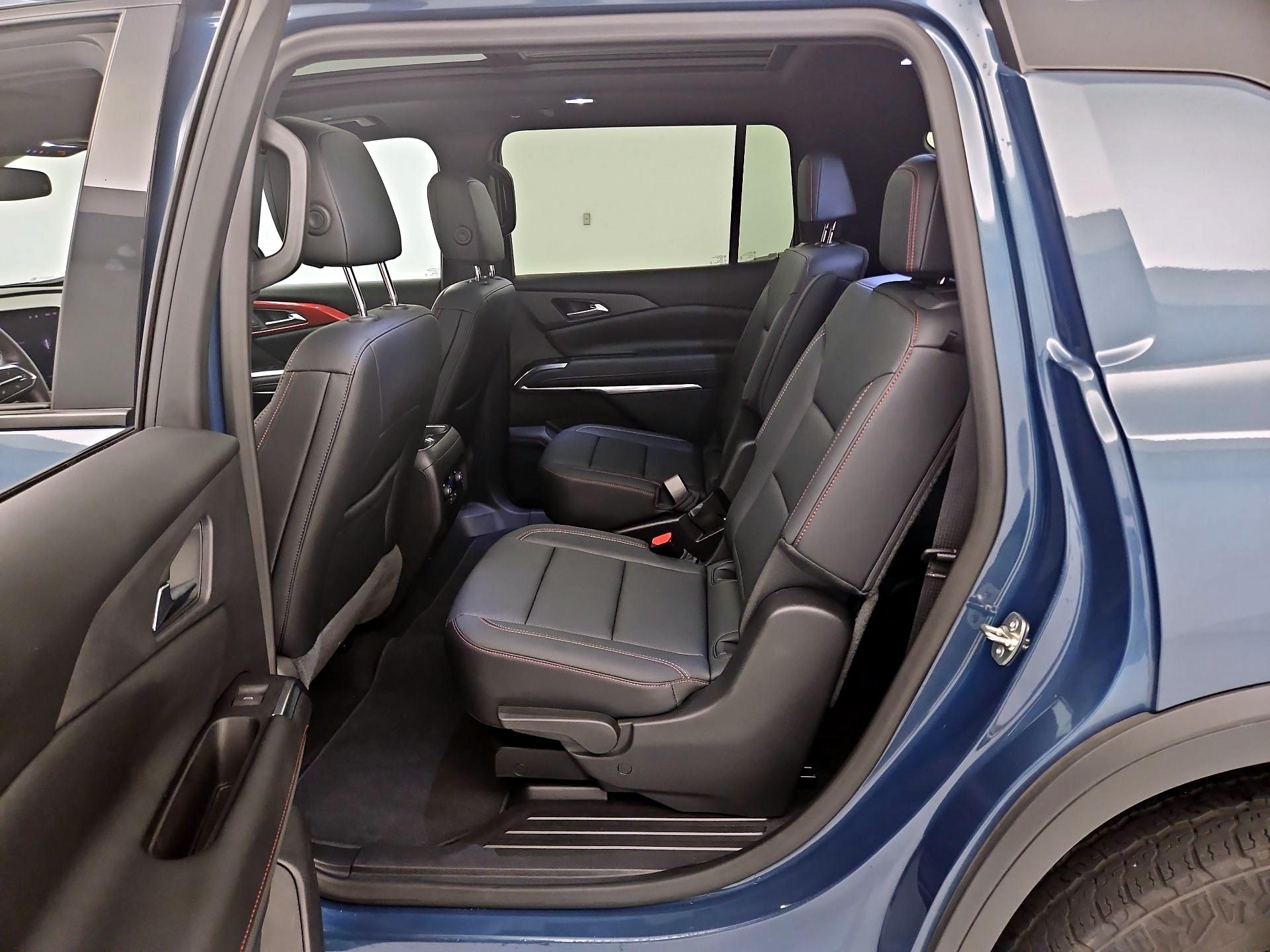 Thumbnail: 2024 Chevrolet Traverse - 20