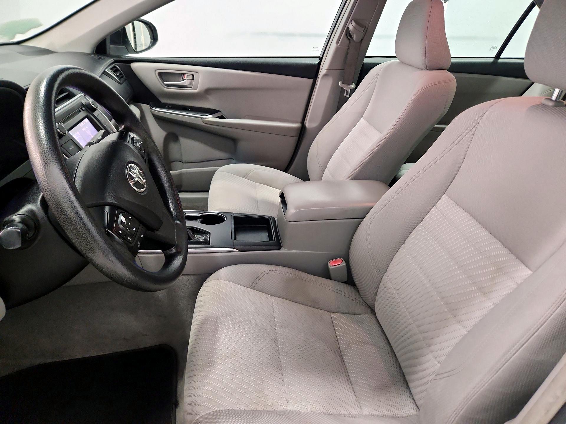 Thumbnail: 2017 Toyota Camry - 11