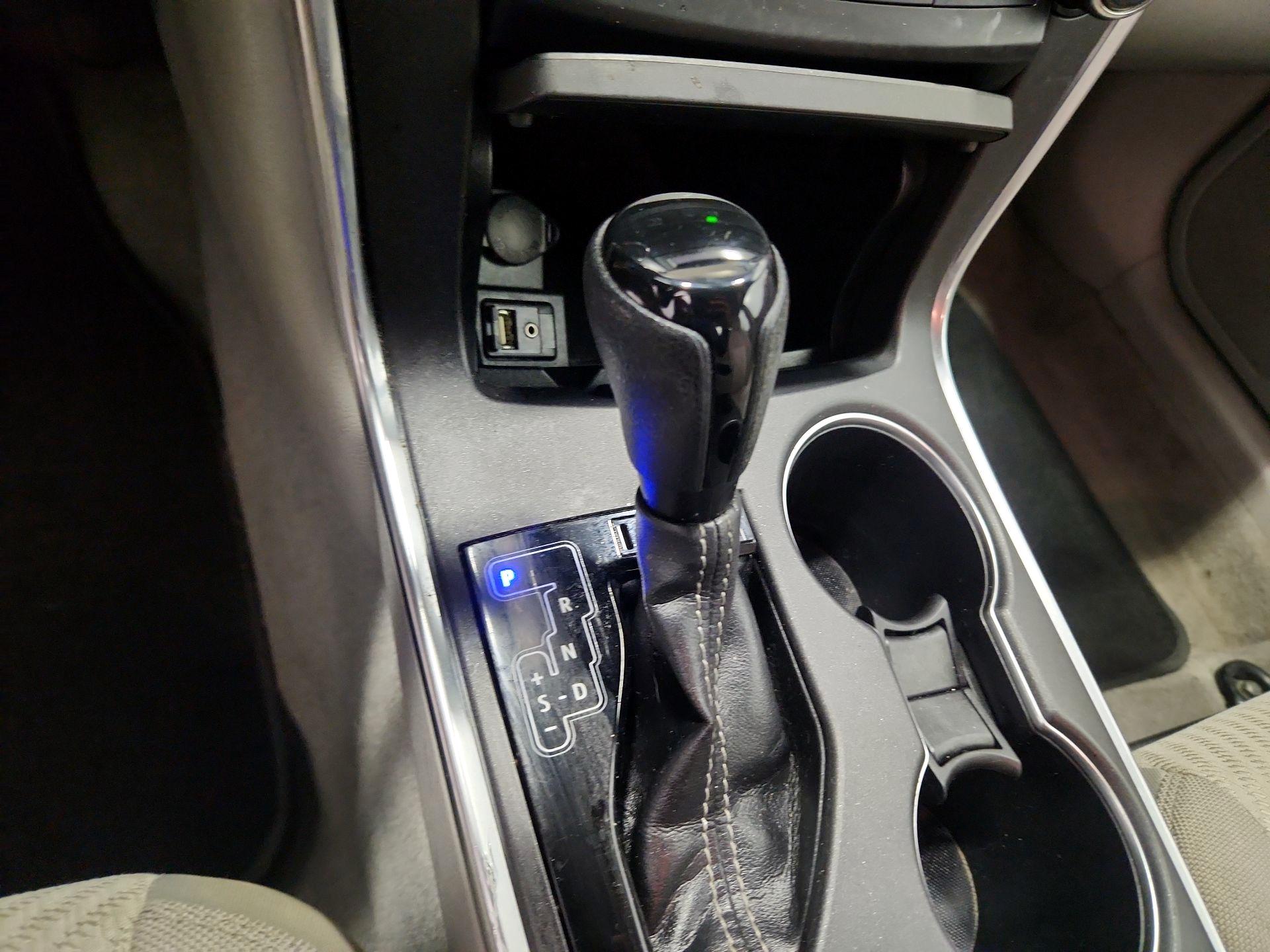 Thumbnail: 2017 Toyota Camry - 17