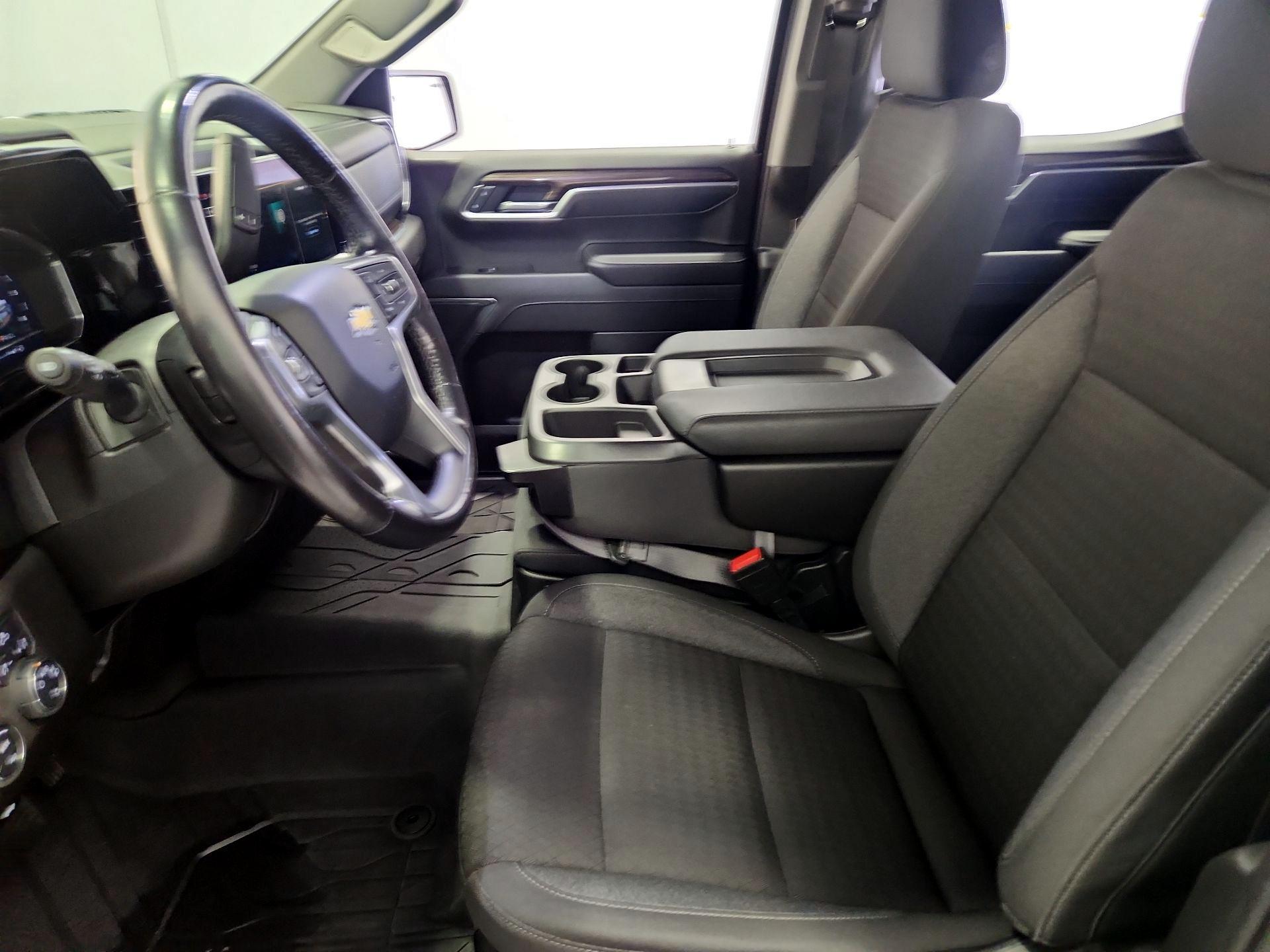 Thumbnail: 2022 Chevrolet Silverado 1500 - 11