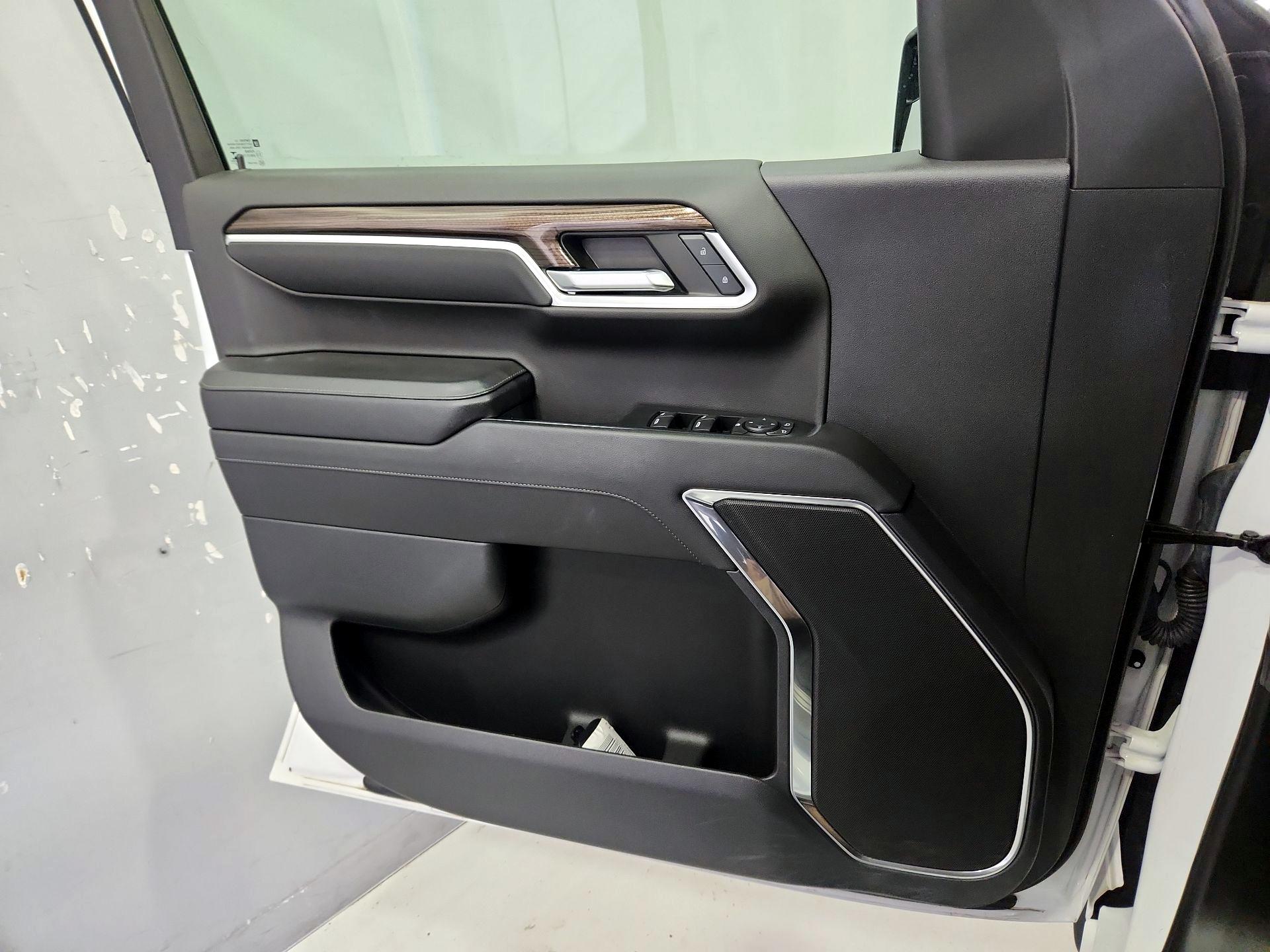 Thumbnail: 2022 Chevrolet Silverado 1500 - 12