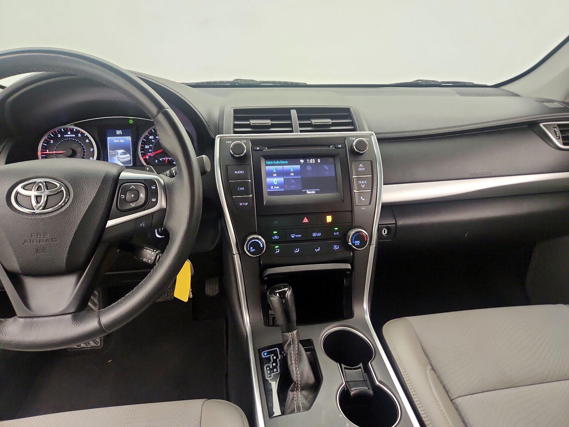 Thumbnail: 2017 Toyota Camry - 9