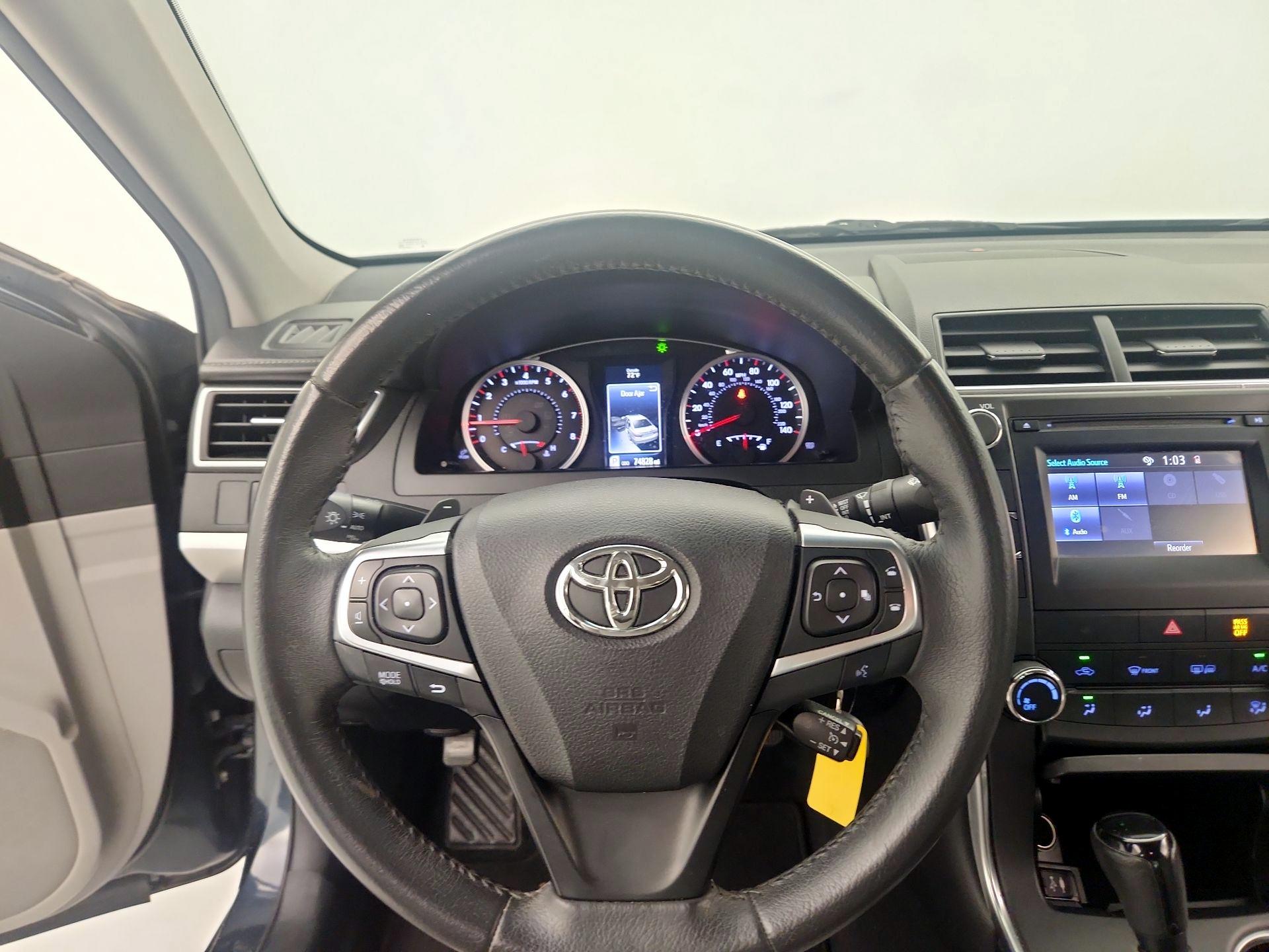 Thumbnail: 2017 Toyota Camry - 10